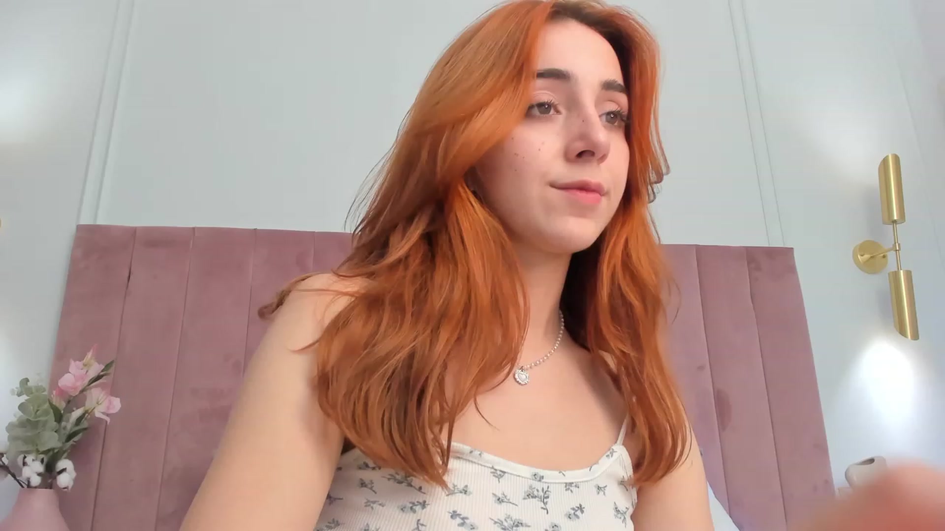 Gallery image thumbnail from ElsaYoung's myfreecams stream on, 10/23/2023, 01:10 image 4 of 20