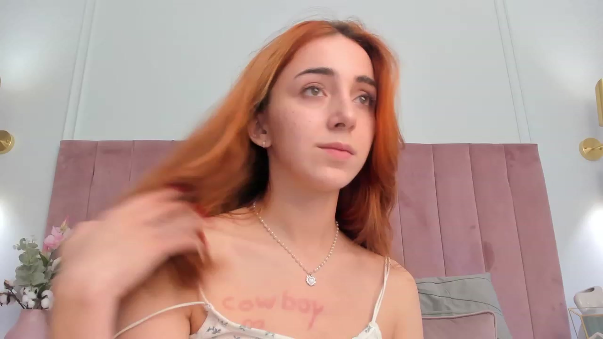 Gallery image thumbnail from ElsaYoung's myfreecams stream on, 10/23/2023, 03:59 image 20 of 20