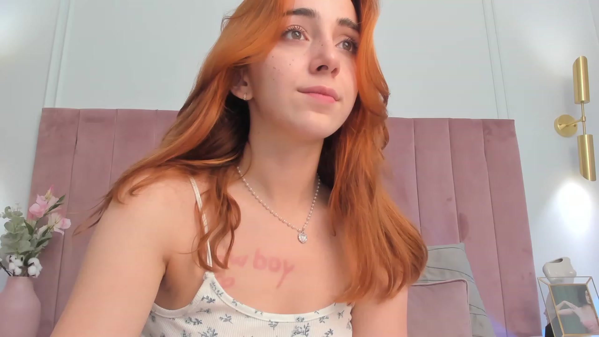 Gallery image thumbnail from ElsaYoung's myfreecams stream on, 10/23/2023, 03:59 image 5 of 20