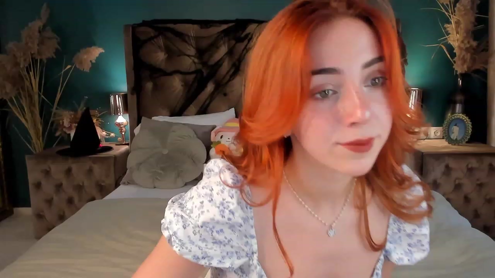 Gallery image thumbnail from ElsaYoung's myfreecams stream on, 10/26/2023, 13:06 image 4 of 20