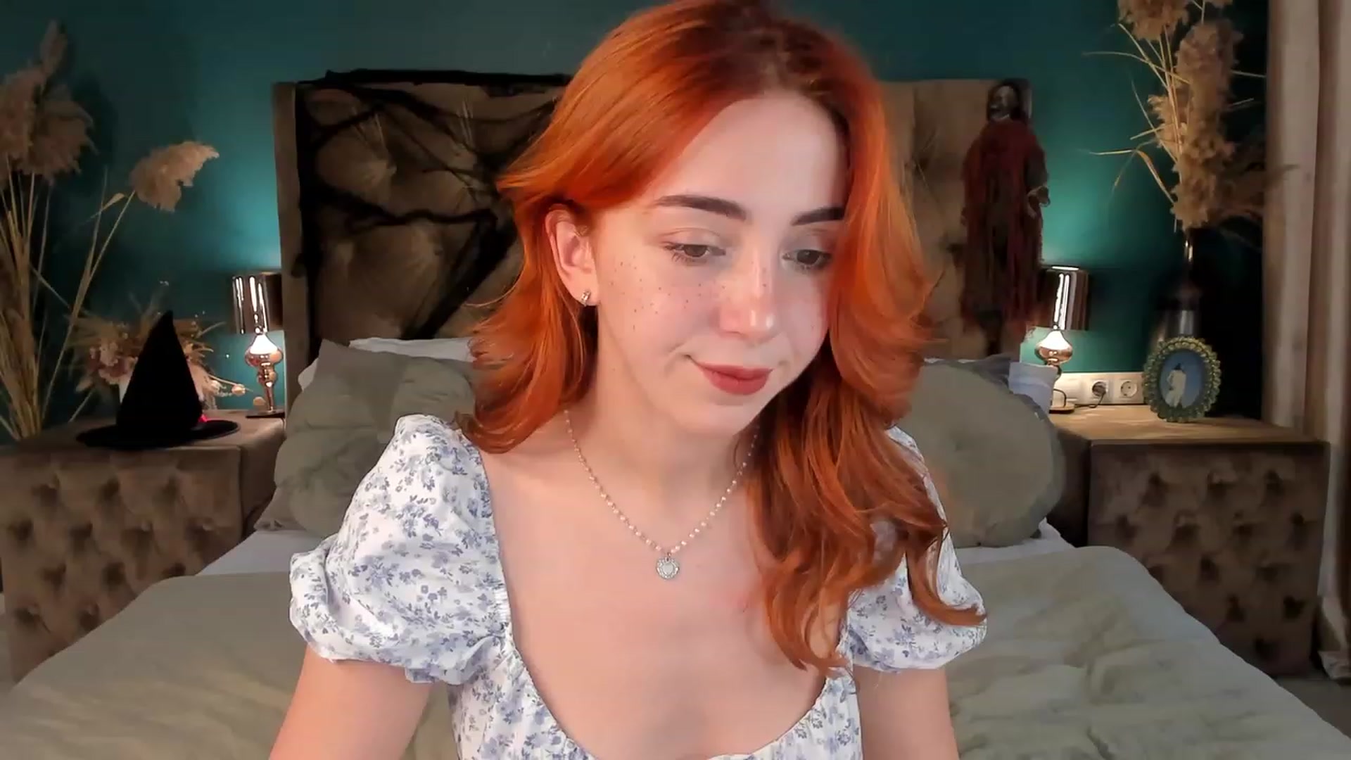 Gallery image thumbnail from ElsaYoung's myfreecams stream on, 10/26/2023, 13:24 image 14 of 20