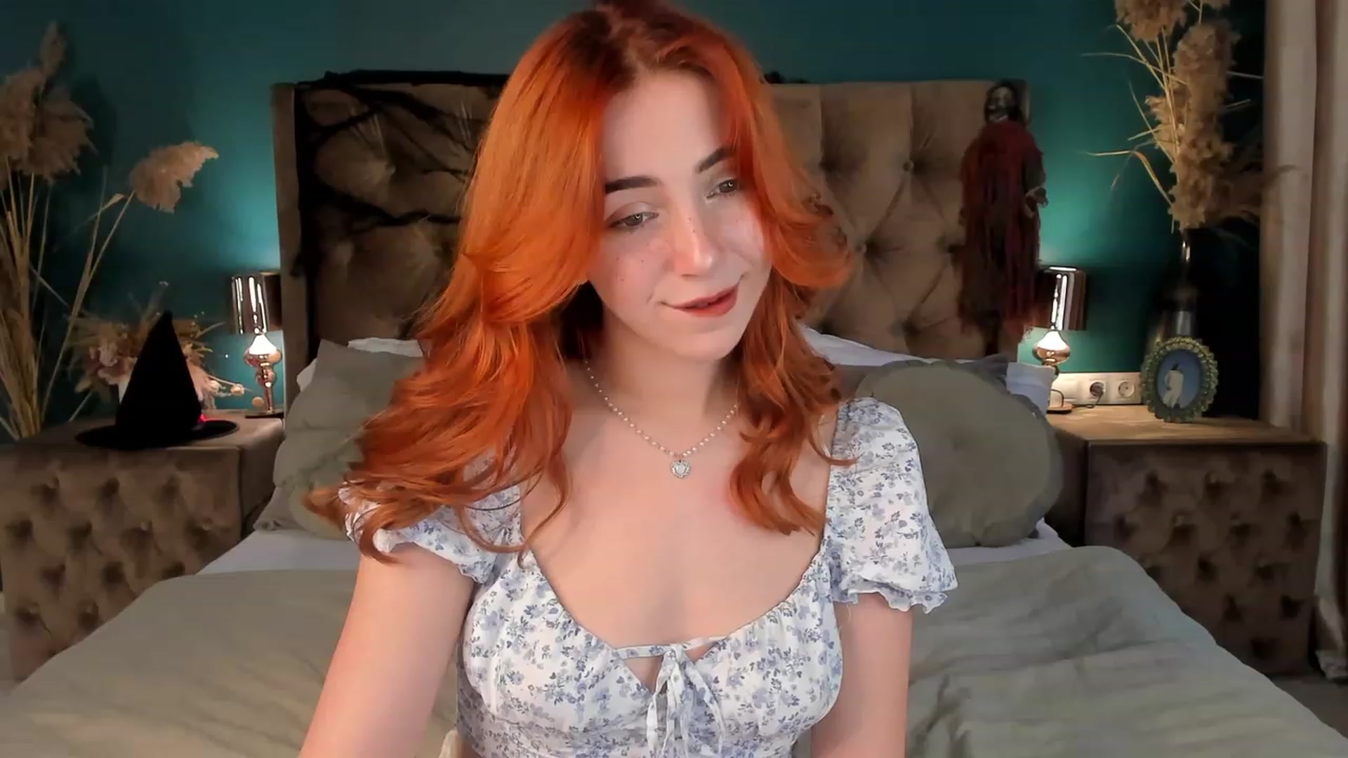 Gallery image thumbnail from ElsaYoung's myfreecams stream on, 10/26/2023, 13:24 image 7 of 20