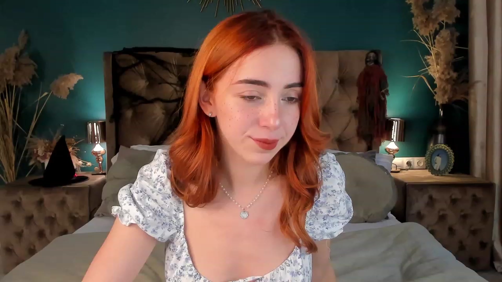 Gallery image thumbnail from ElsaYoung's myfreecams stream on, 10/26/2023, 13:24 image 1 of 20