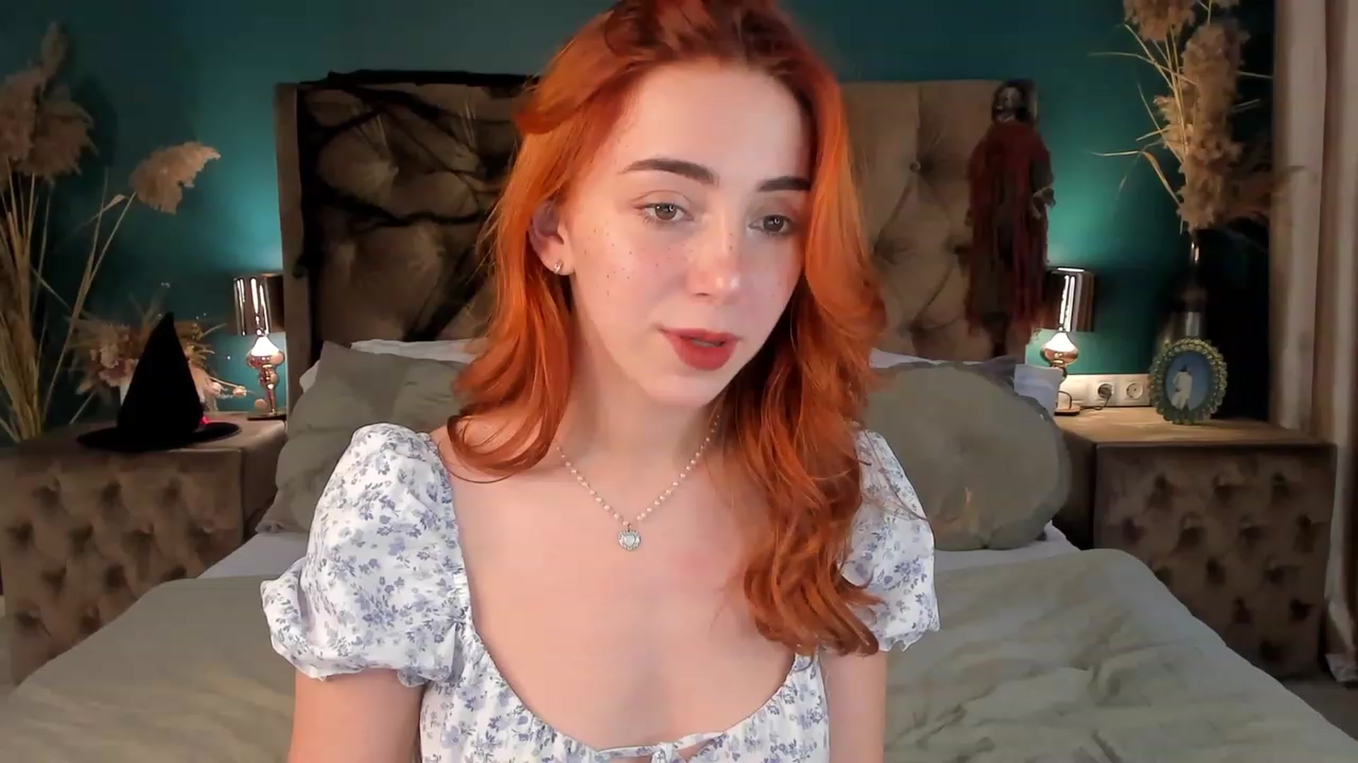 Gallery image thumbnail from ElsaYoung's myfreecams stream on, 10/26/2023, 13:24 image 16 of 20