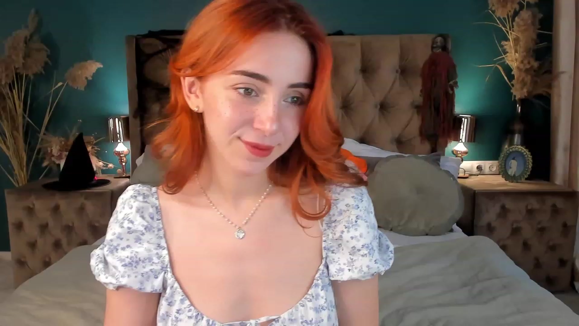 Gallery image thumbnail from ElsaYoung's myfreecams stream on, 10/26/2023, 13:54 image 7 of 20