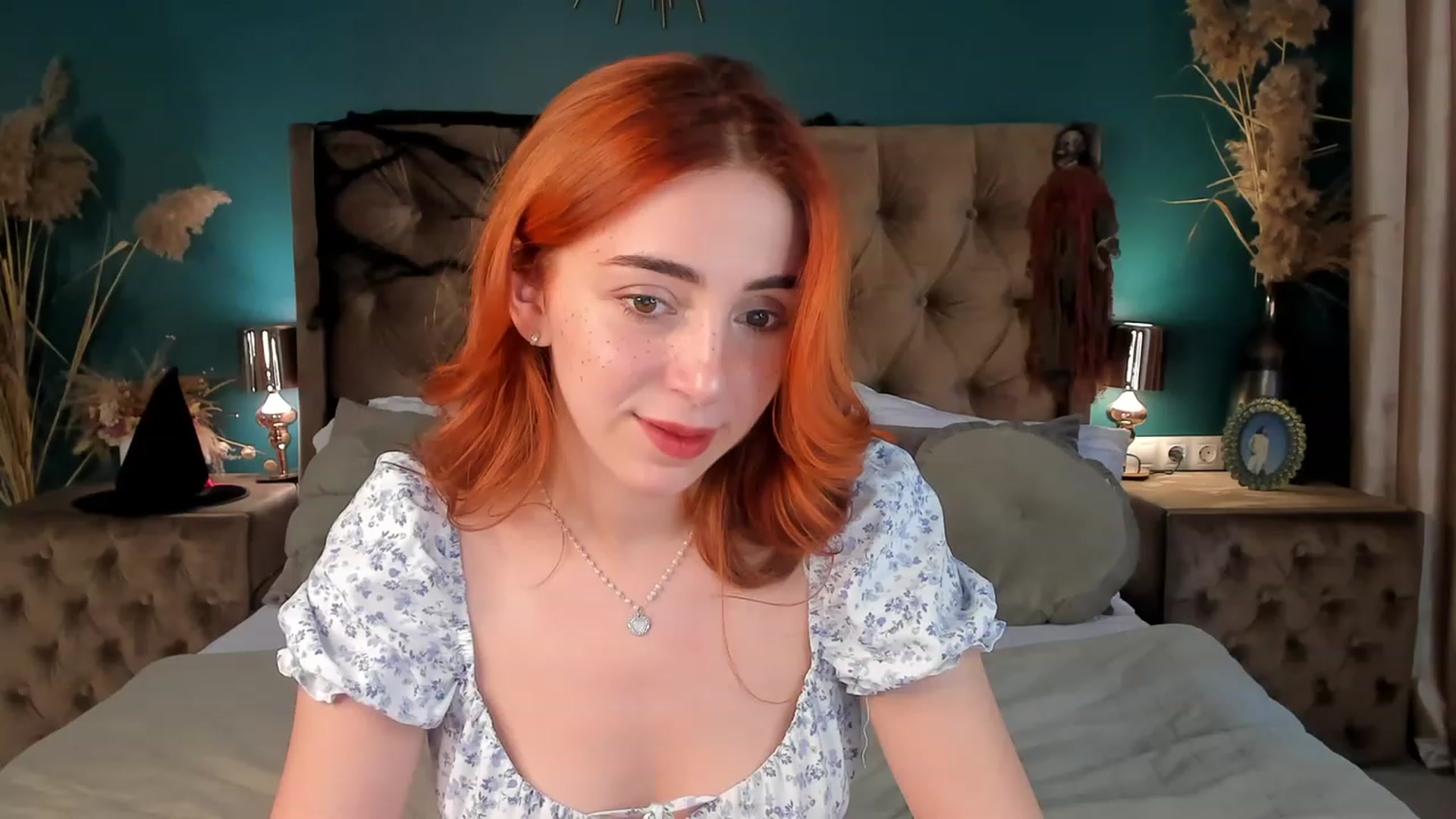 Gallery image thumbnail from ElsaYoung's myfreecams stream on, 10/26/2023, 13:54 image 1 of 20