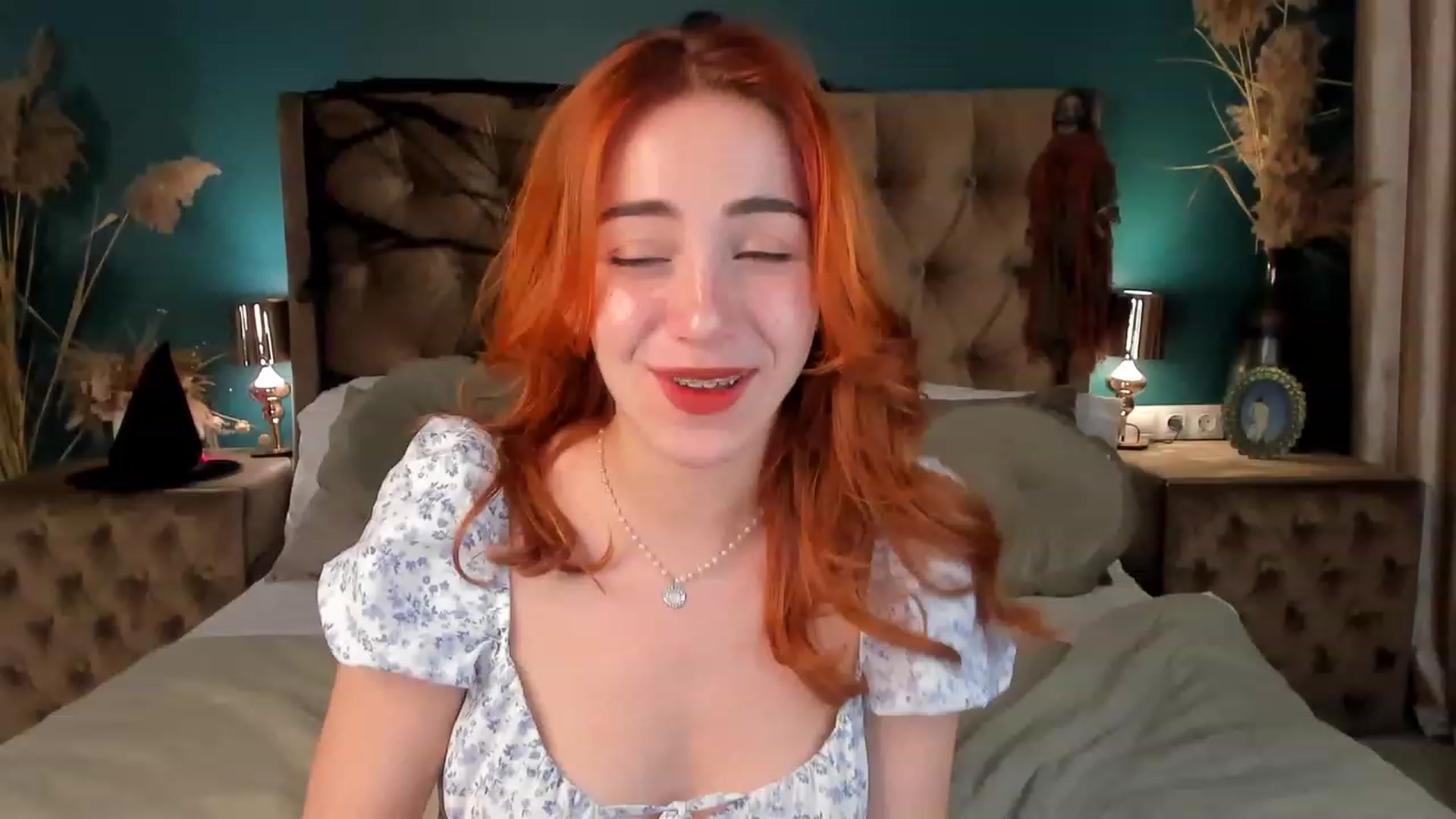 Gallery image thumbnail from ElsaYoung's myfreecams stream on, 10/26/2023, 16:05 image 19 of 20