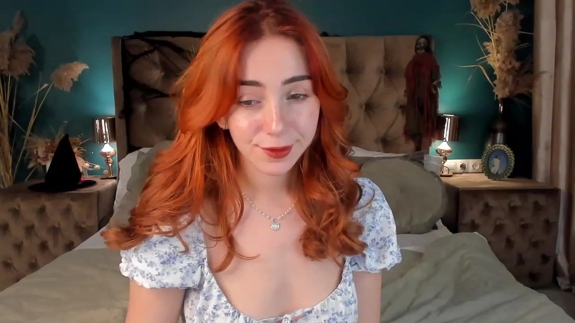 Gallery image thumbnail from ElsaYoung's myfreecams stream on, 10/26/2023, 16:05 image 2 of 20