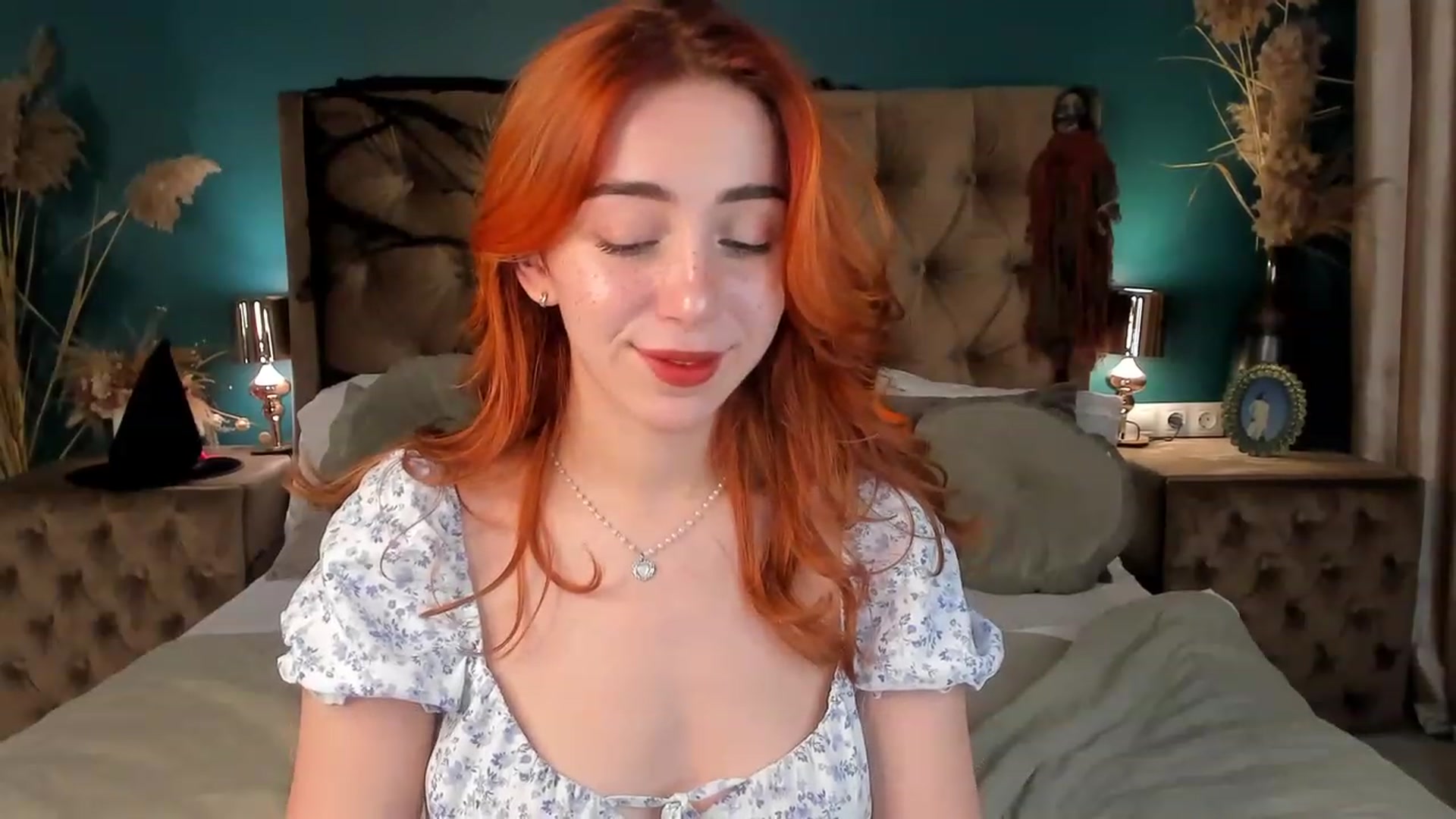 Gallery image thumbnail from ElsaYoung's myfreecams stream on, 10/26/2023, 16:05 image 20 of 20