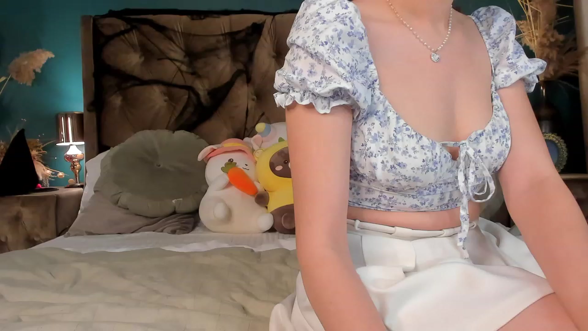 Gallery image thumbnail from ElsaYoung's myfreecams stream on, 10/26/2023, 17:08 image 20 of 20