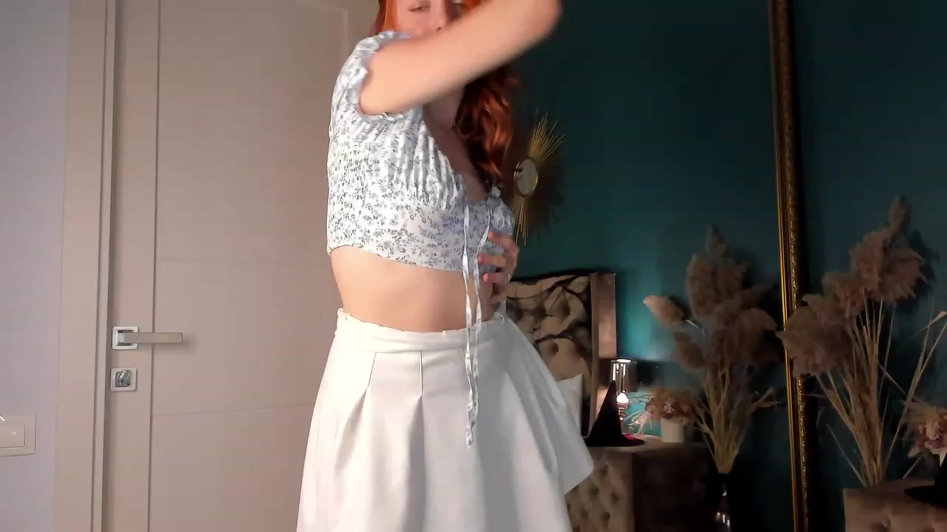 Gallery image thumbnail from ElsaYoung's myfreecams stream on, 10/26/2023, 19:08 image 11 of 20