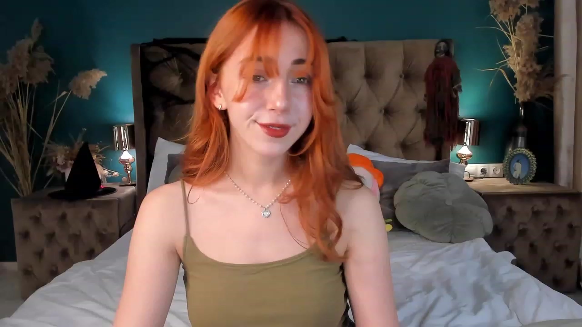 Gallery image thumbnail from ElsaYoung's myfreecams stream on, 10/27/2023, 12:59 image 4 of 20