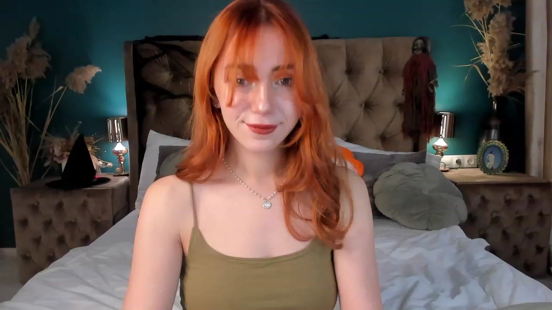 Gallery image thumbnail from ElsaYoung's myfreecams stream on, 10/27/2023, 12:59 image 7 of 20