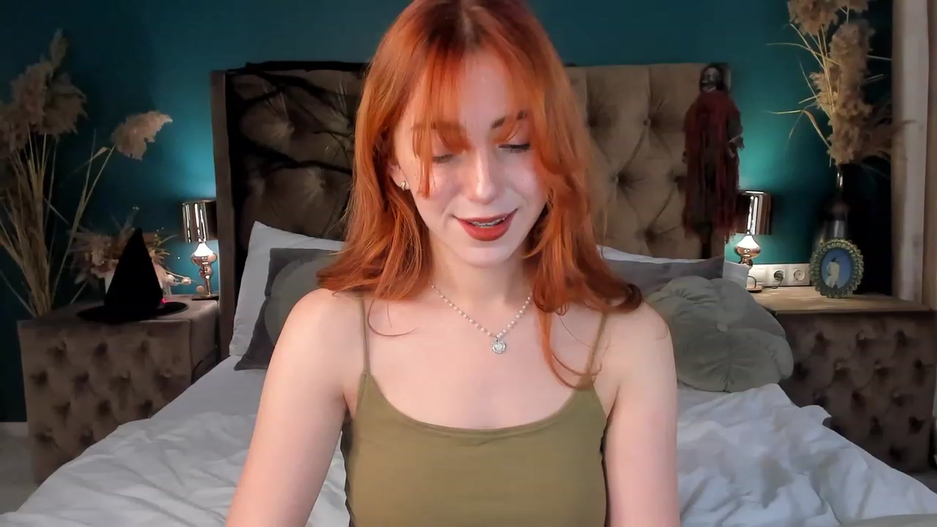 Gallery image thumbnail from ElsaYoung's myfreecams stream on, 10/27/2023, 12:59 image 5 of 20