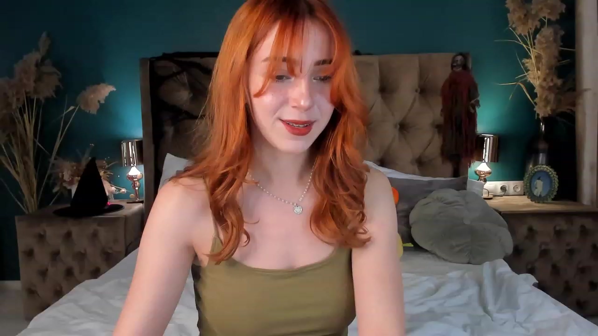 Gallery image thumbnail from ElsaYoung's myfreecams stream on, 10/27/2023, 12:59 image 14 of 20