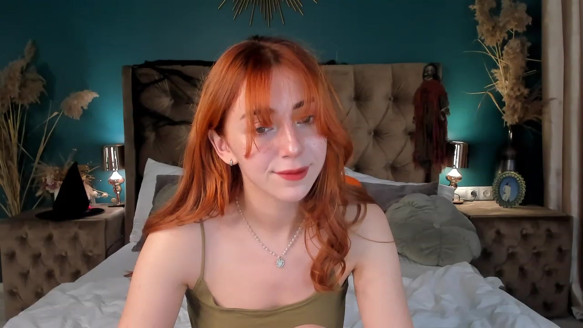Gallery image thumbnail from ElsaYoung's myfreecams stream on, 10/27/2023, 13:52 image 7 of 20