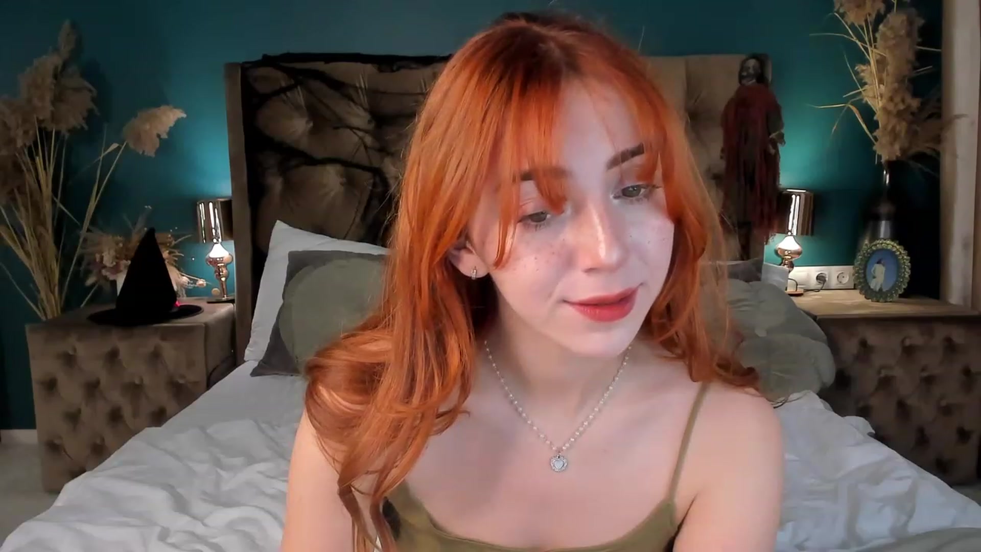 Gallery image thumbnail from ElsaYoung's myfreecams stream on, 10/27/2023, 13:52 image 20 of 20