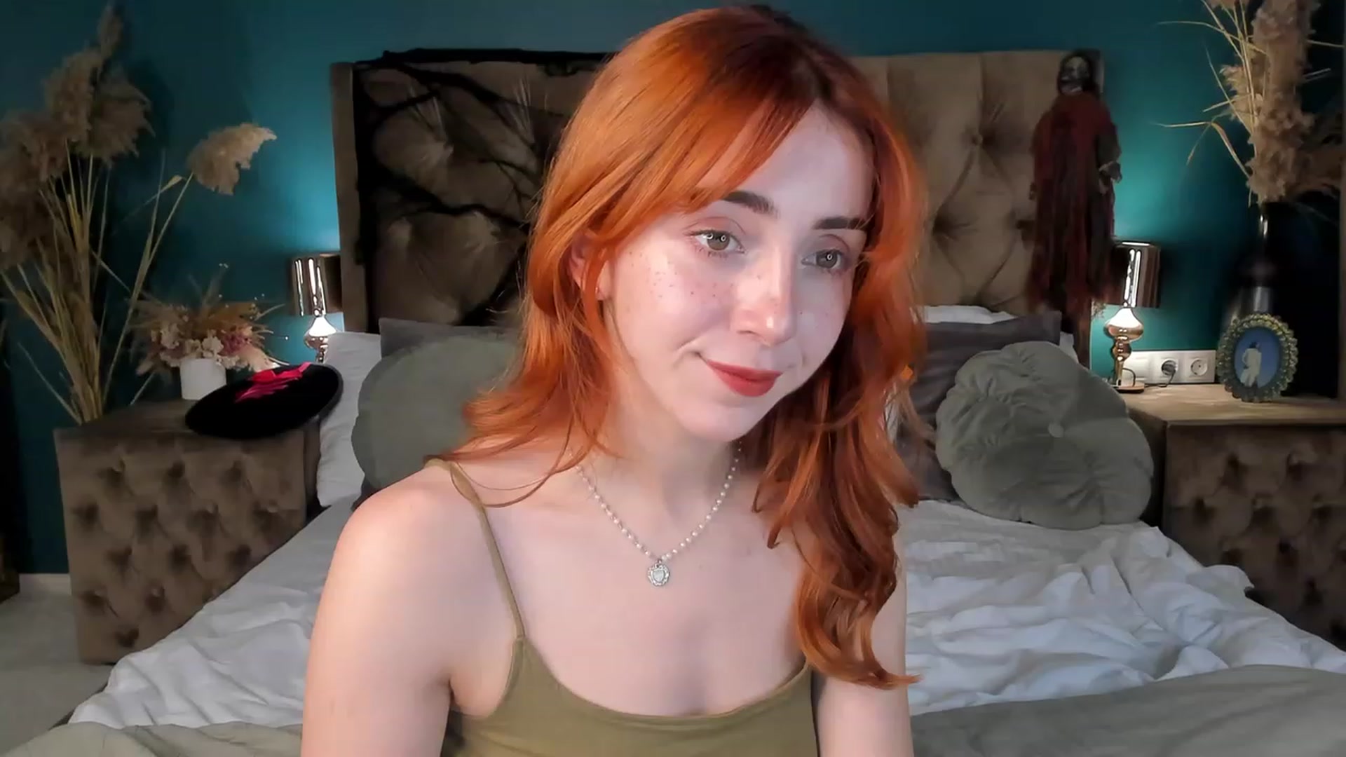 Gallery image thumbnail from ElsaYoung's myfreecams stream on, 10/27/2023, 15:39 image 19 of 20