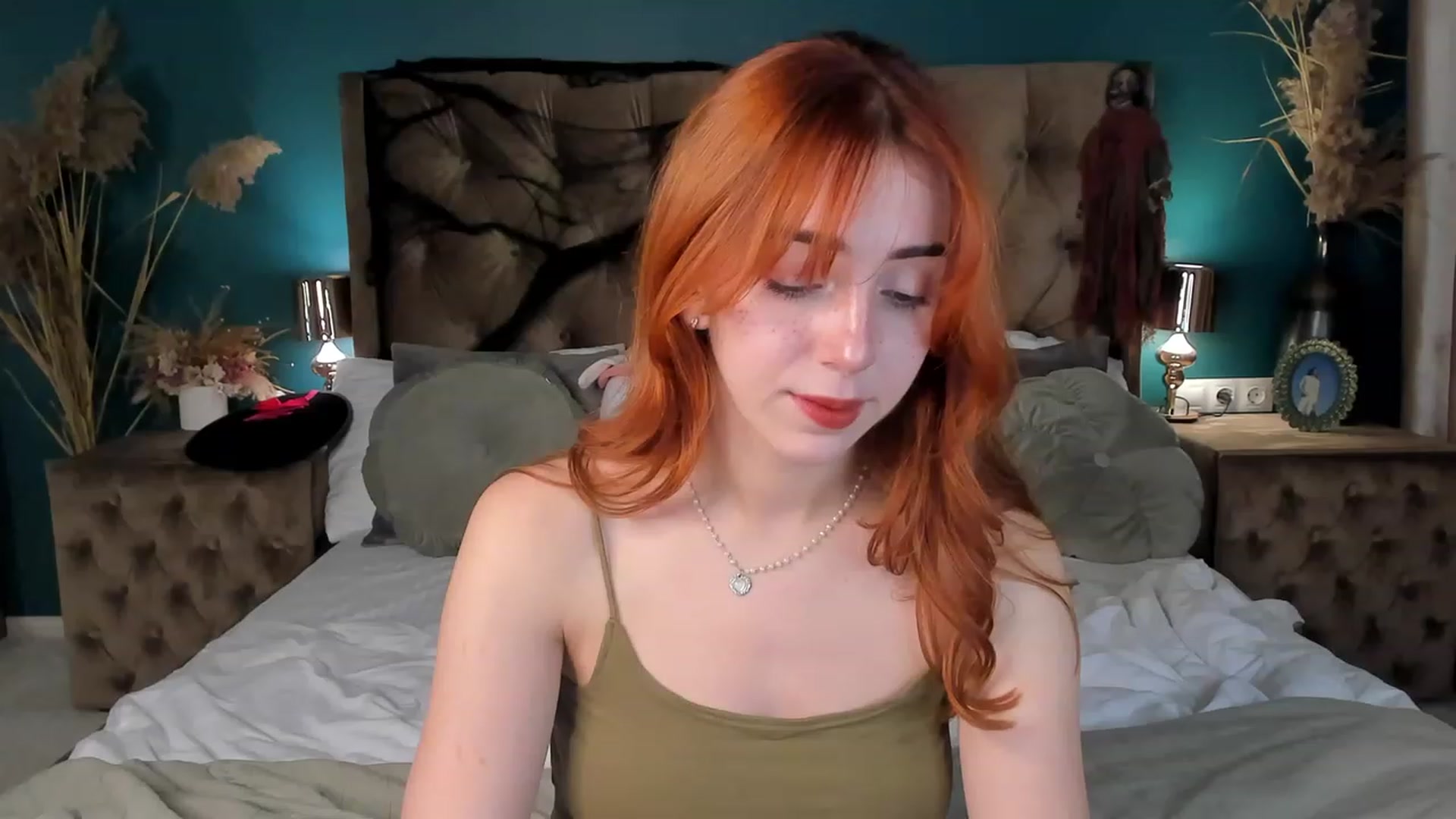 Gallery image thumbnail from ElsaYoung's myfreecams stream on, 10/27/2023, 15:39 image 9 of 20