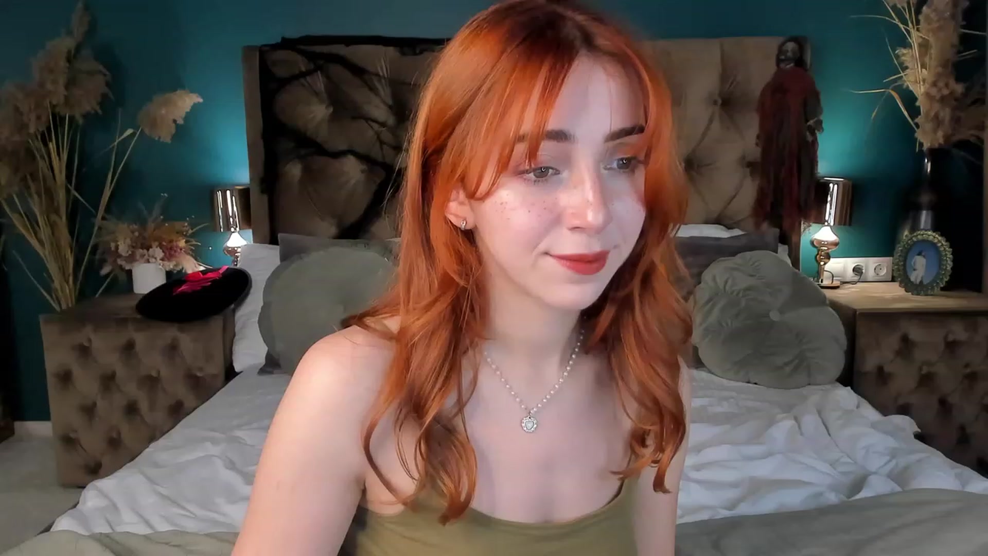 Gallery image thumbnail from ElsaYoung's myfreecams stream on, 10/27/2023, 15:39 image 18 of 20