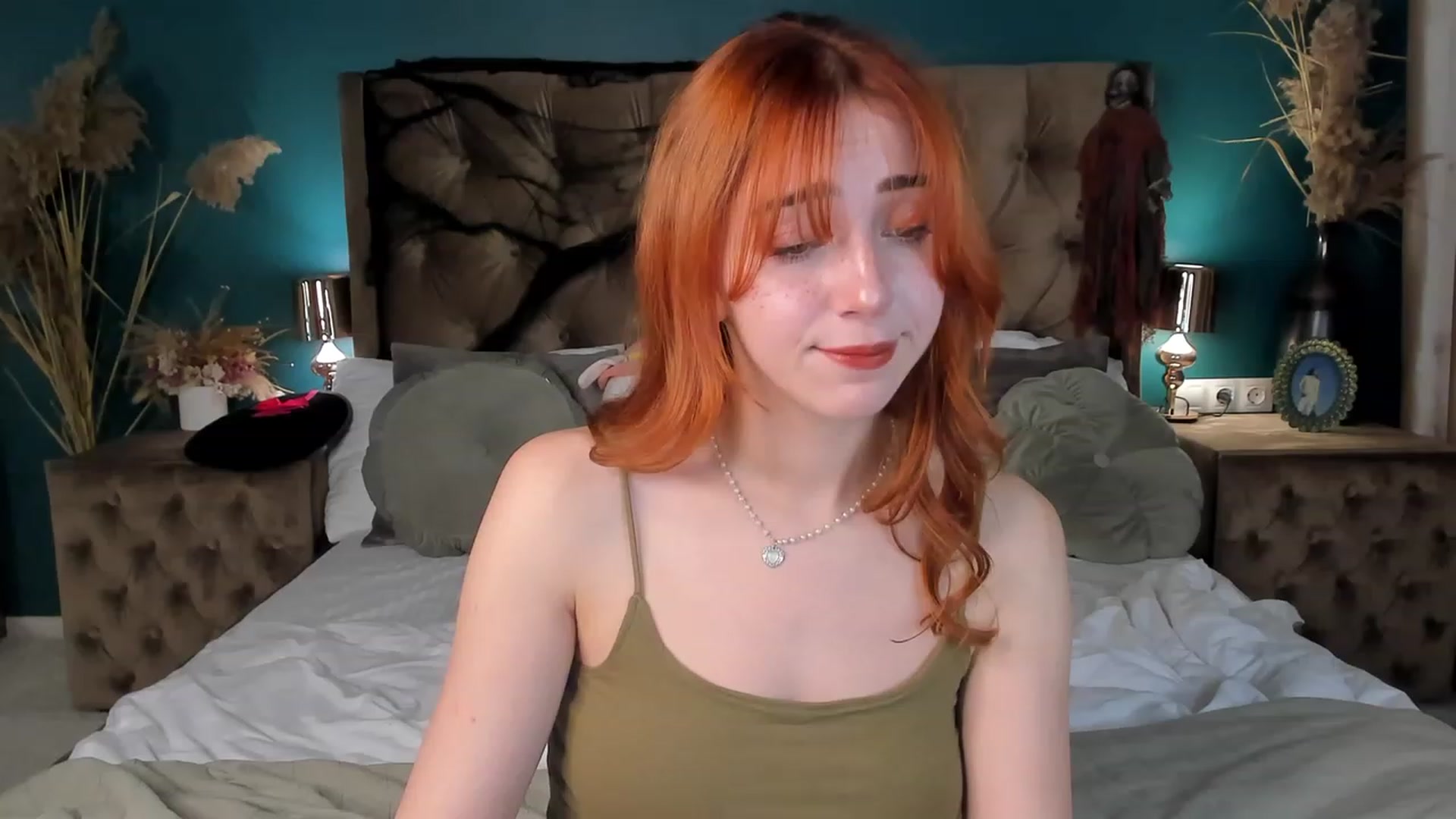 Gallery image thumbnail from ElsaYoung's myfreecams stream on, 10/27/2023, 15:39 image 7 of 20