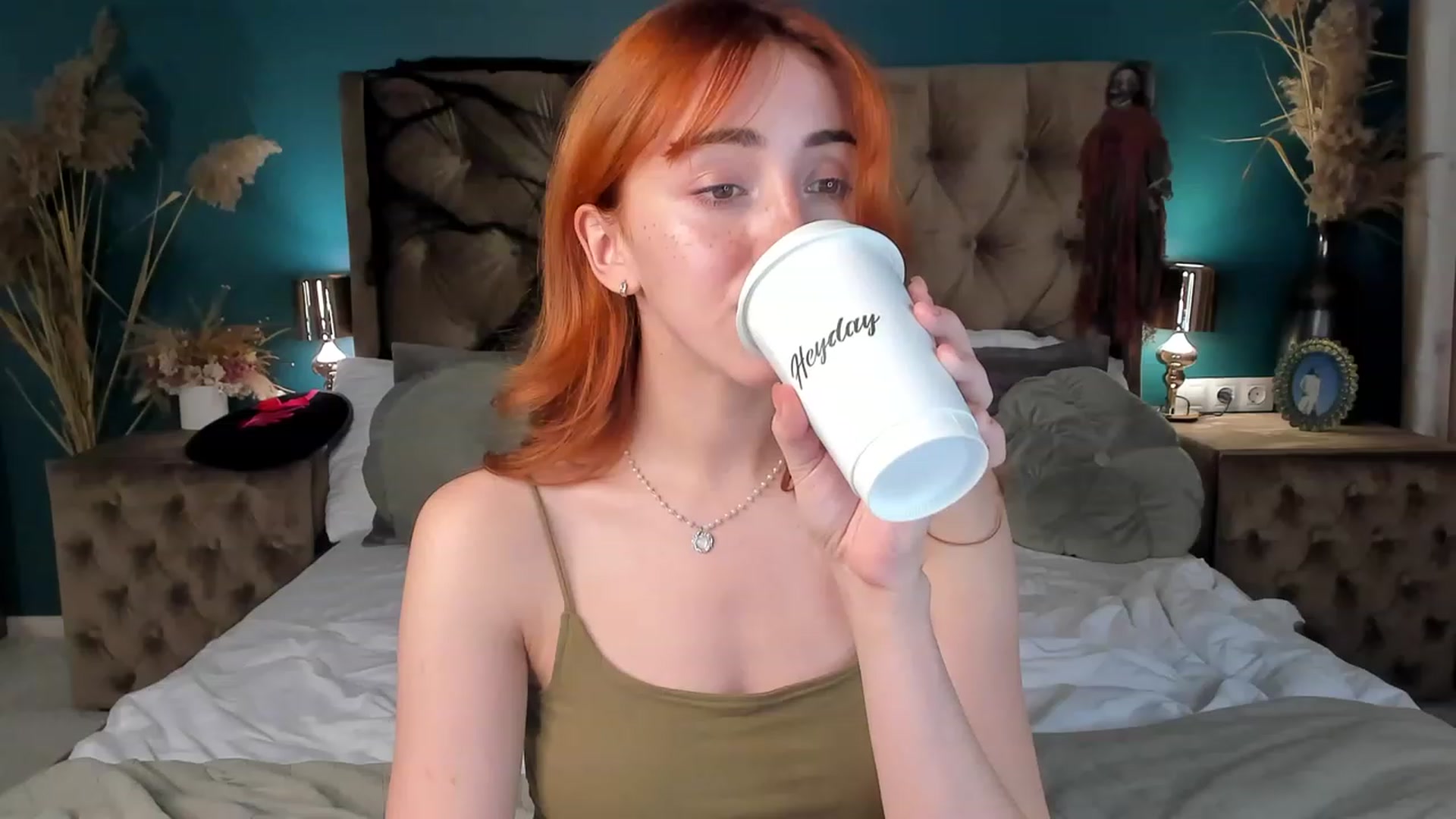 Gallery image thumbnail from ElsaYoung's myfreecams stream on, 10/27/2023, 15:39 image 14 of 20