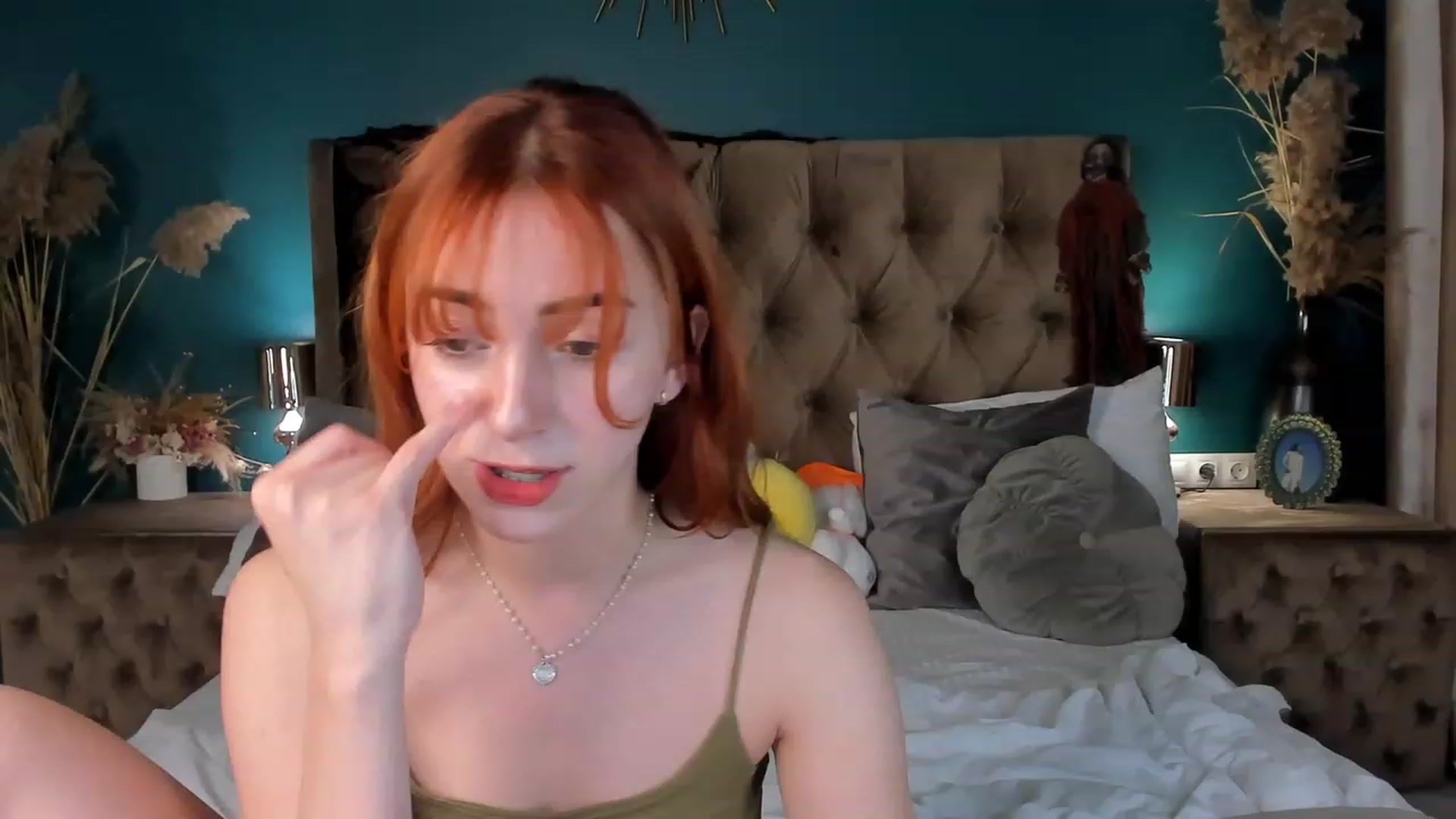 Gallery image thumbnail from ElsaYoung's myfreecams stream on, 10/27/2023, 16:20 image 1 of 20