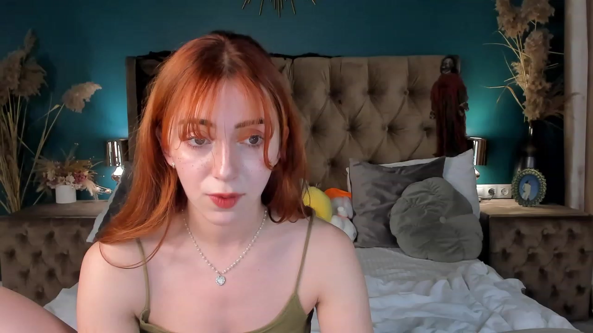 Gallery image thumbnail from ElsaYoung's myfreecams stream on, 10/27/2023, 16:20 image 2 of 20