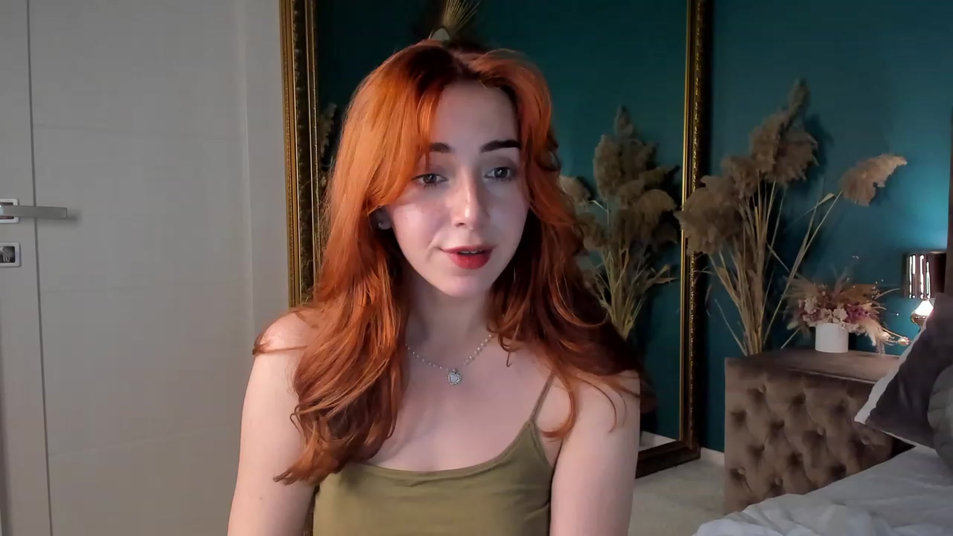 Gallery image thumbnail from ElsaYoung's myfreecams stream on, 10/27/2023, 17:28 image 14 of 20