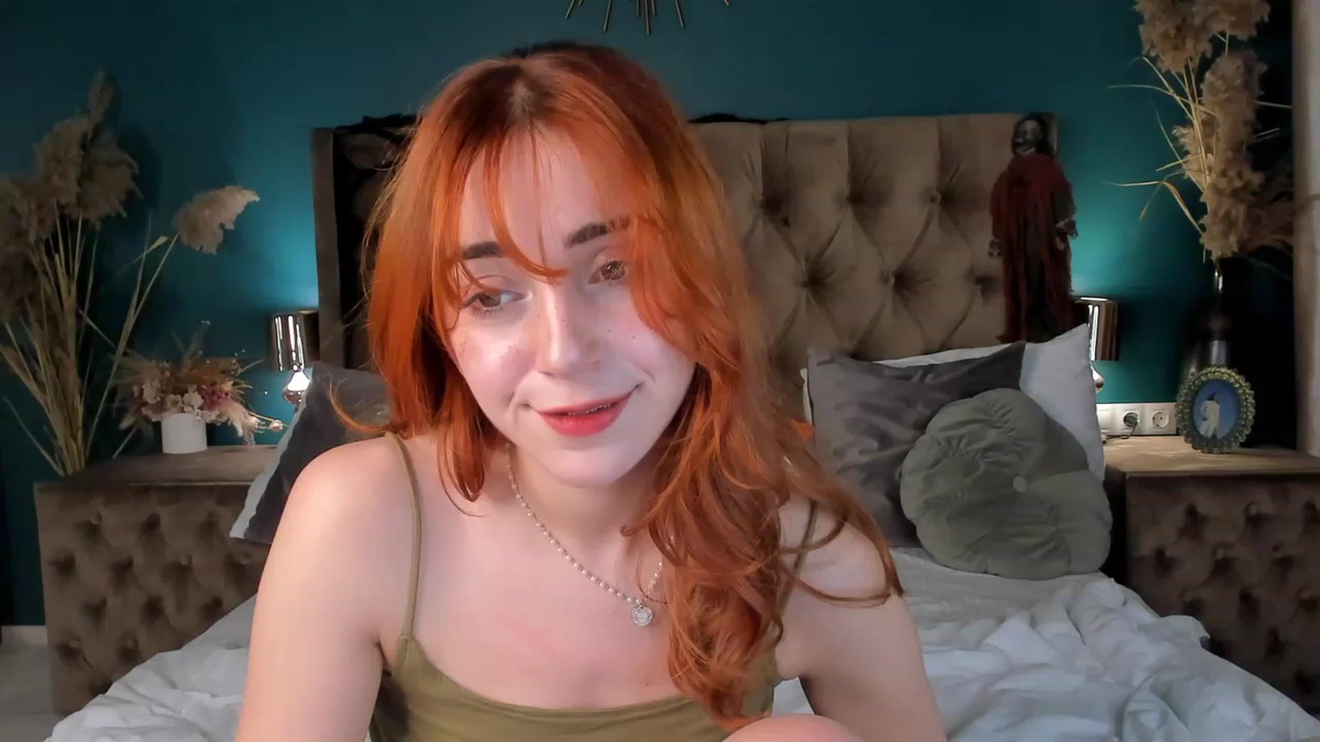 Gallery image thumbnail from ElsaYoung's myfreecams stream on, 10/27/2023, 17:28 image 5 of 20
