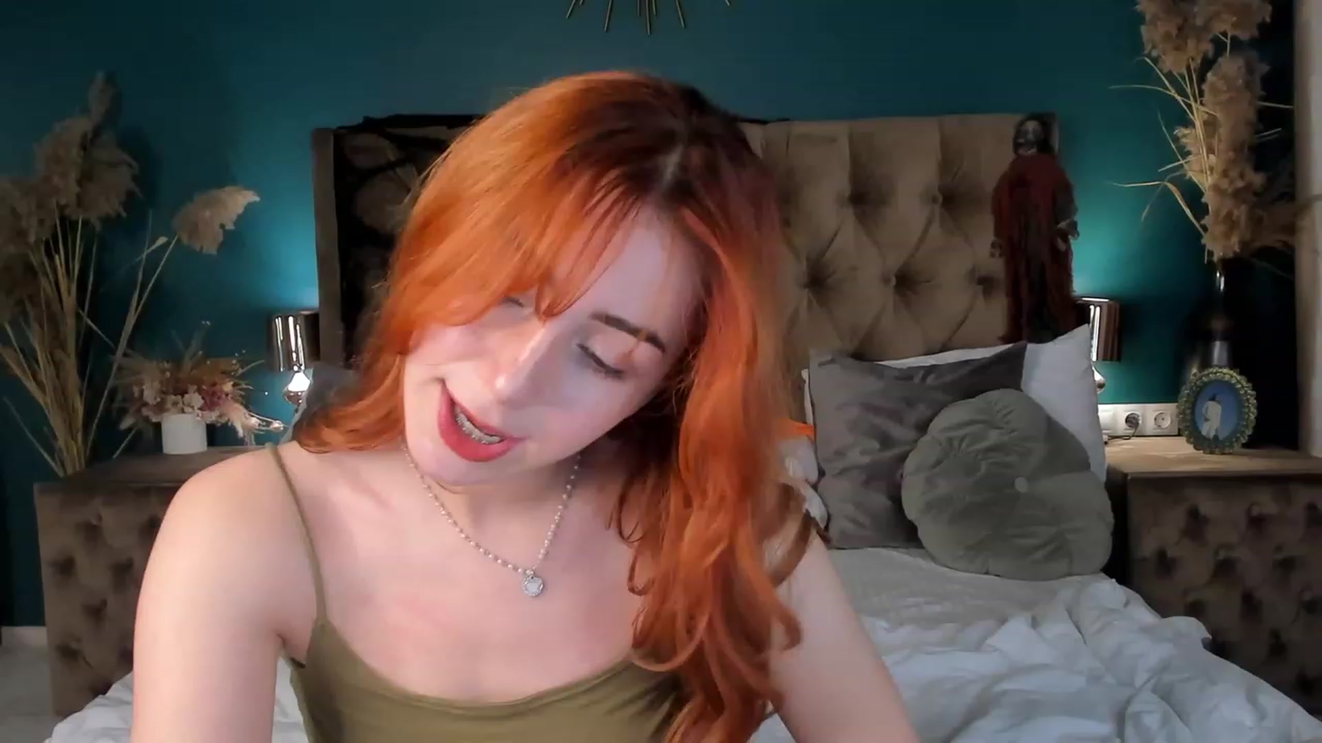 Gallery image thumbnail from ElsaYoung's myfreecams stream on, 10/27/2023, 17:28 image 4 of 20