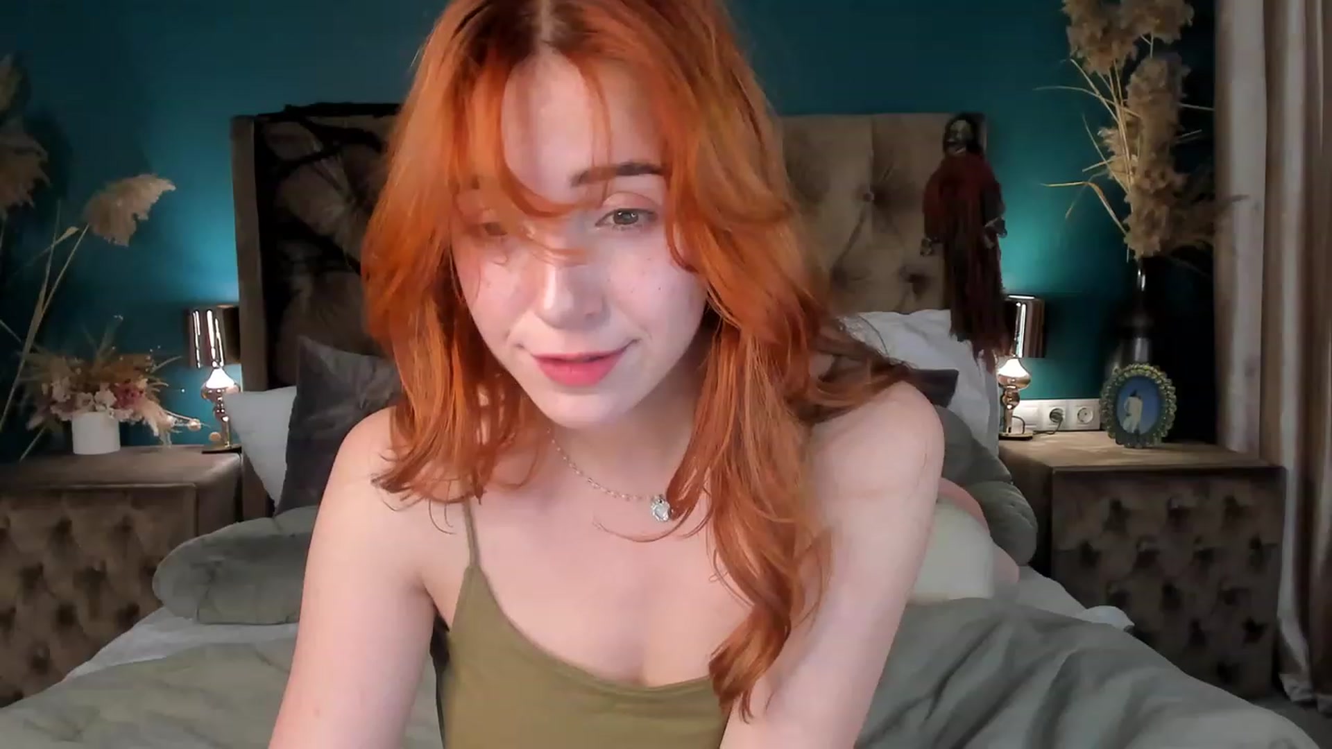 Gallery image thumbnail from ElsaYoung's myfreecams stream on, 10/27/2023, 18:39 image 13 of 20