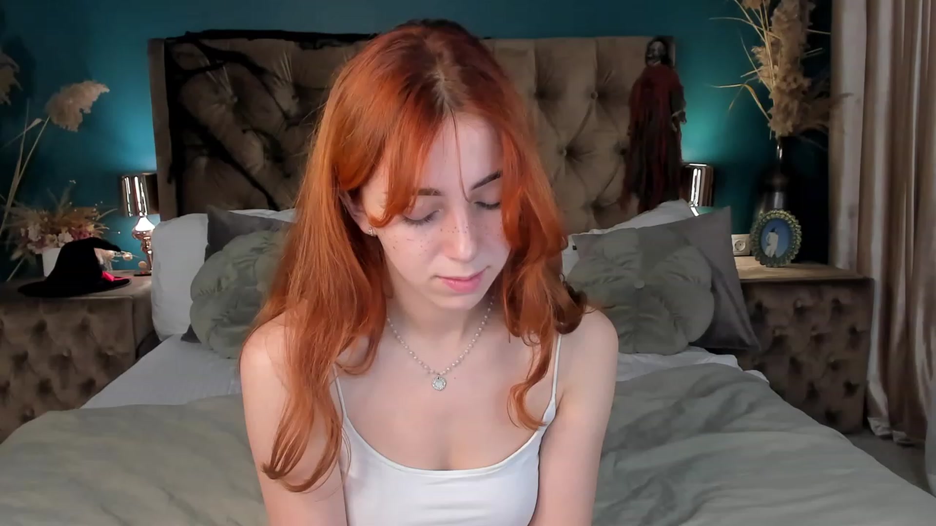 Gallery image thumbnail from ElsaYoung's myfreecams stream on, 10/28/2023, 05:59 image 15 of 20