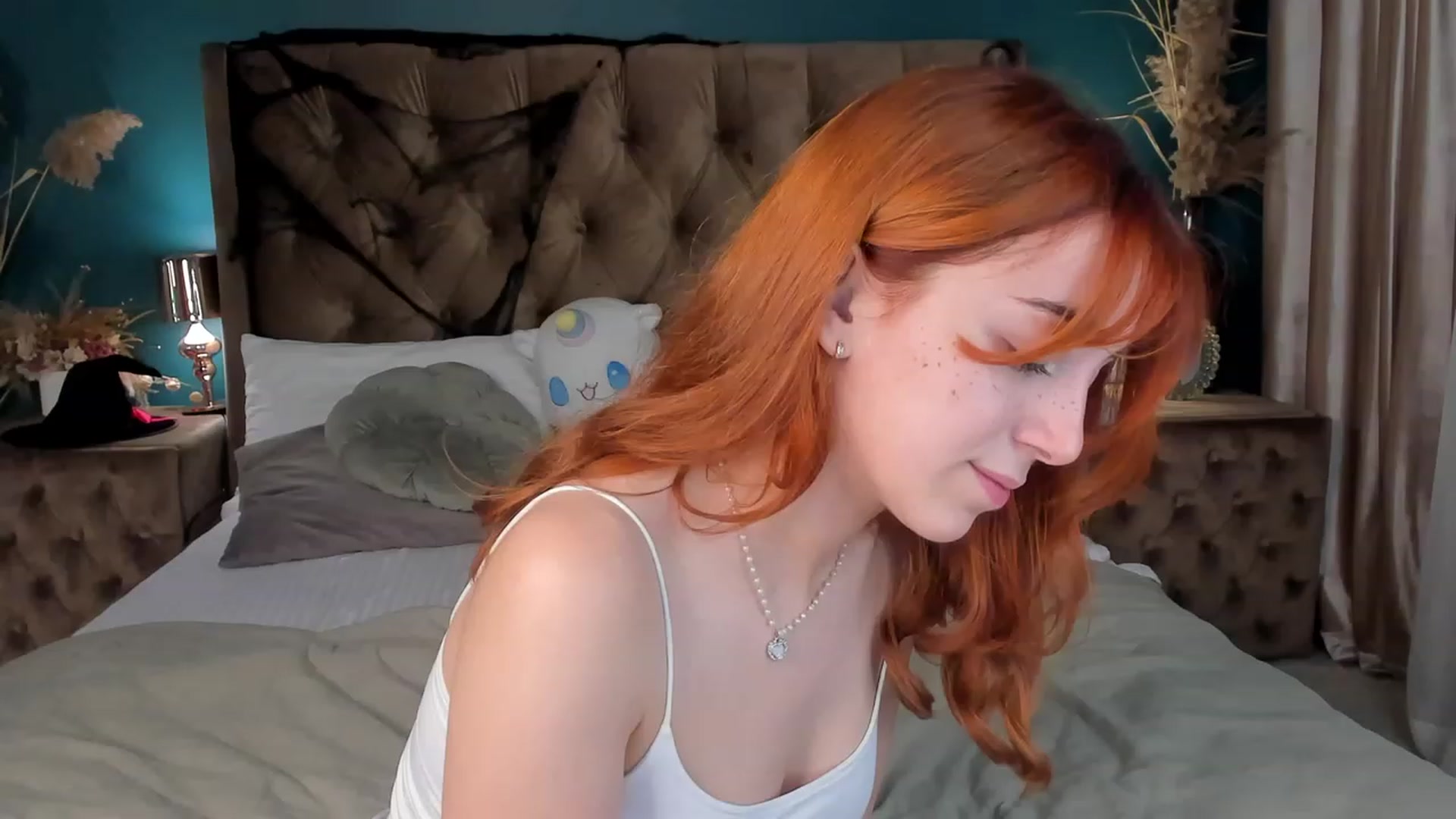 Gallery image thumbnail from ElsaYoung's myfreecams stream on, 10/28/2023, 06:44 image 20 of 20