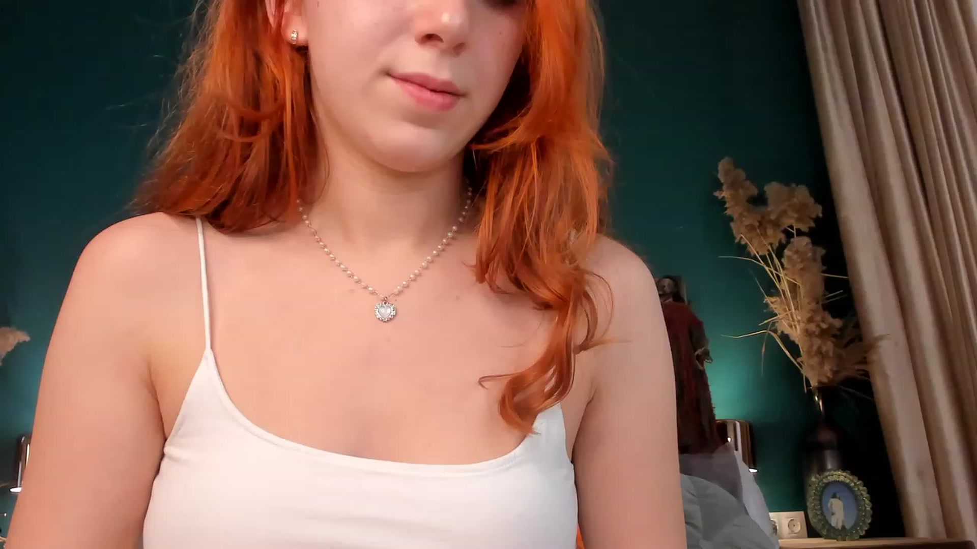 Gallery image thumbnail from ElsaYoung's myfreecams stream on, 10/28/2023, 09:55 image 10 of 20