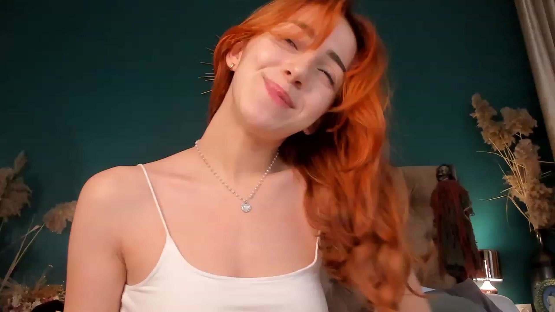Gallery image thumbnail from ElsaYoung's myfreecams stream on, 10/28/2023, 11:49 image 15 of 20