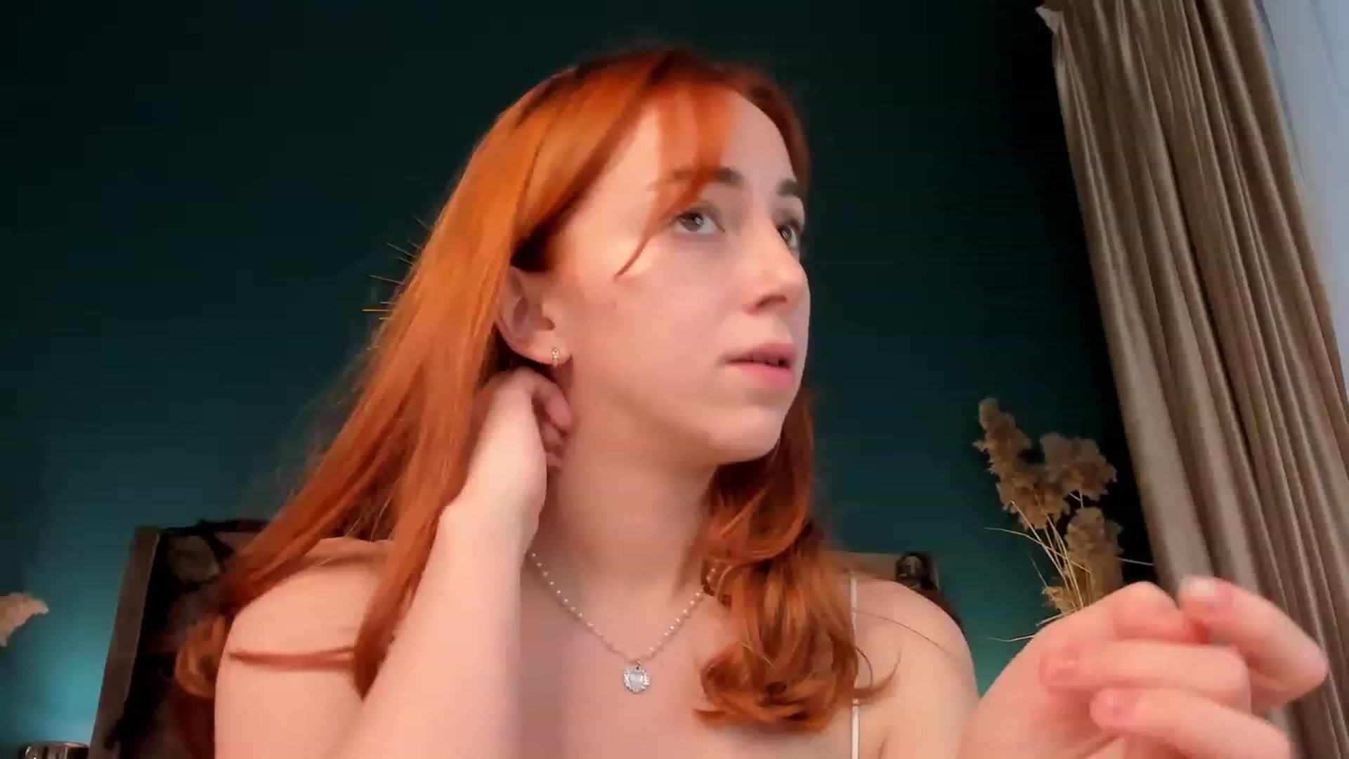 Gallery image thumbnail from ElsaYoung's myfreecams stream on, 10/28/2023, 12:43 image 17 of 20