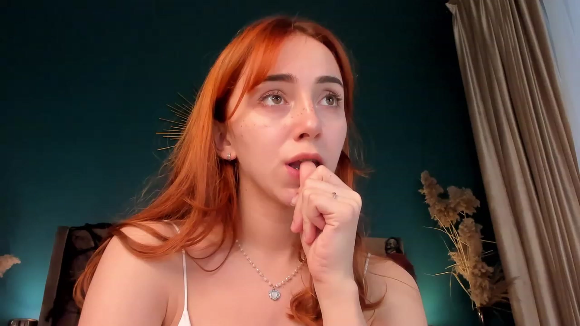 Gallery image thumbnail from ElsaYoung's myfreecams stream on, 10/28/2023, 12:43 image 16 of 20