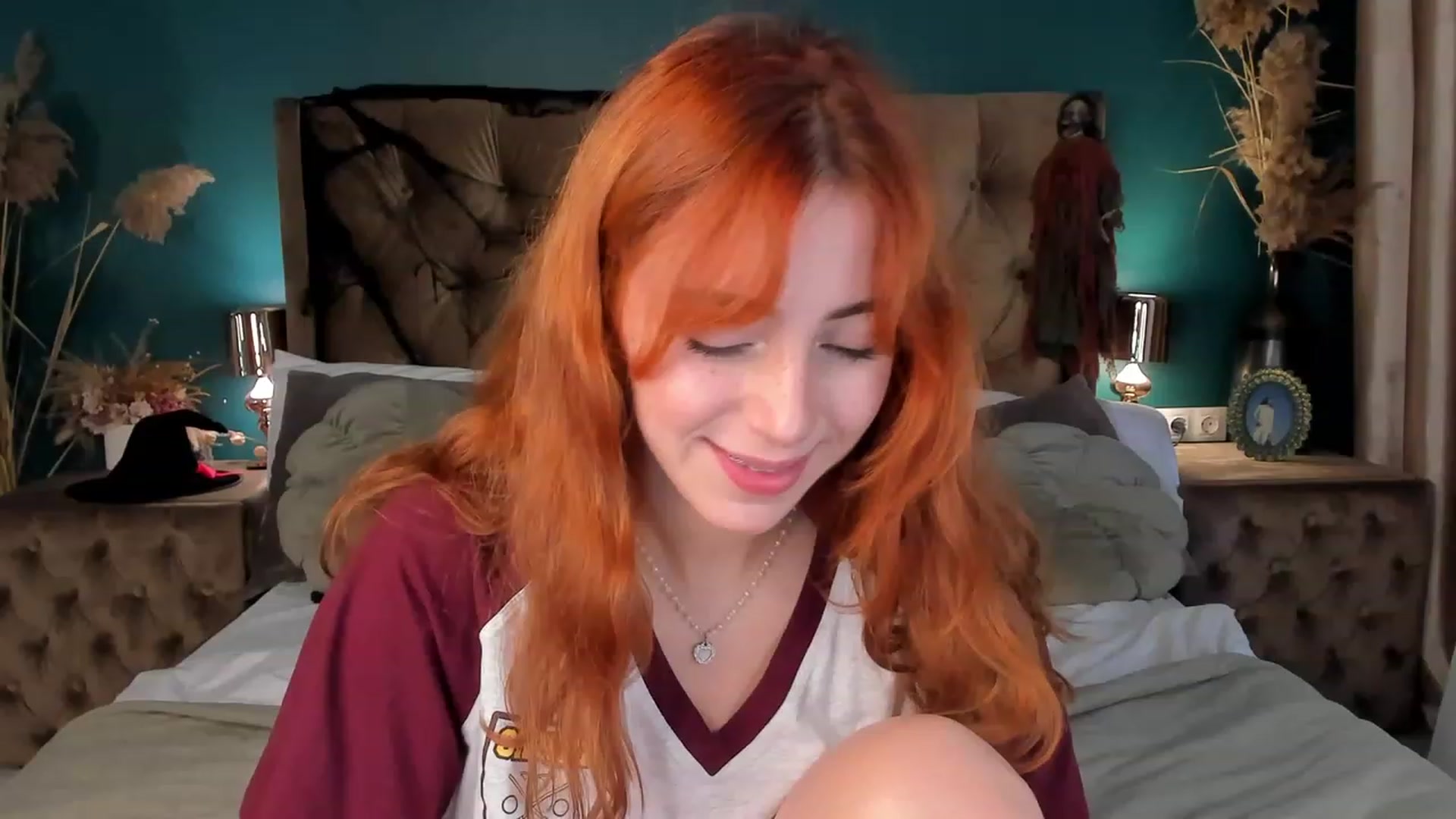 Gallery image thumbnail from ElsaYoung's myfreecams stream on, 10/29/2023, 06:53 image 8 of 20