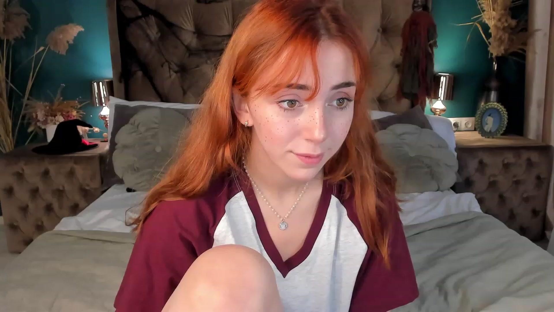 Gallery image thumbnail from ElsaYoung's myfreecams stream on, 10/29/2023, 06:53 image 12 of 20