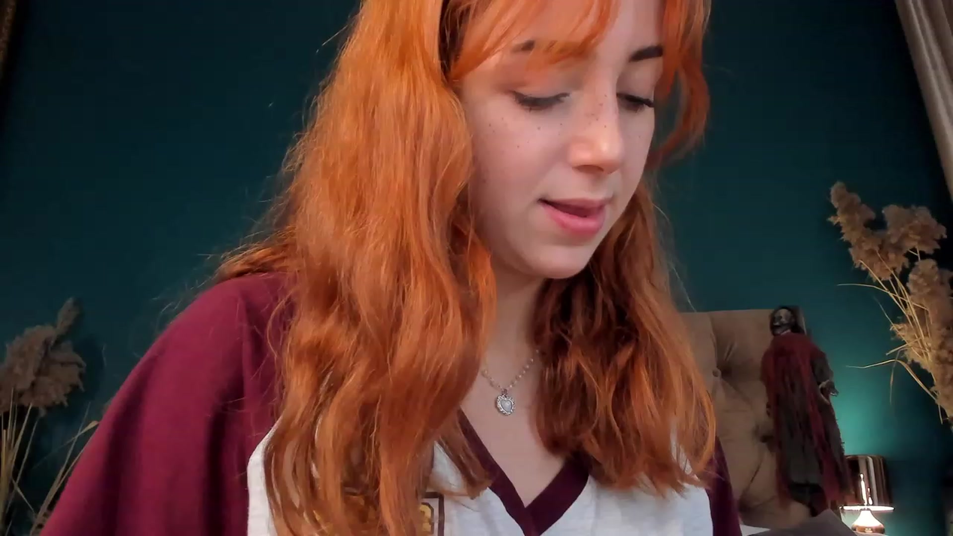Gallery image thumbnail from ElsaYoung's myfreecams stream on, 10/29/2023, 07:14 image 14 of 20