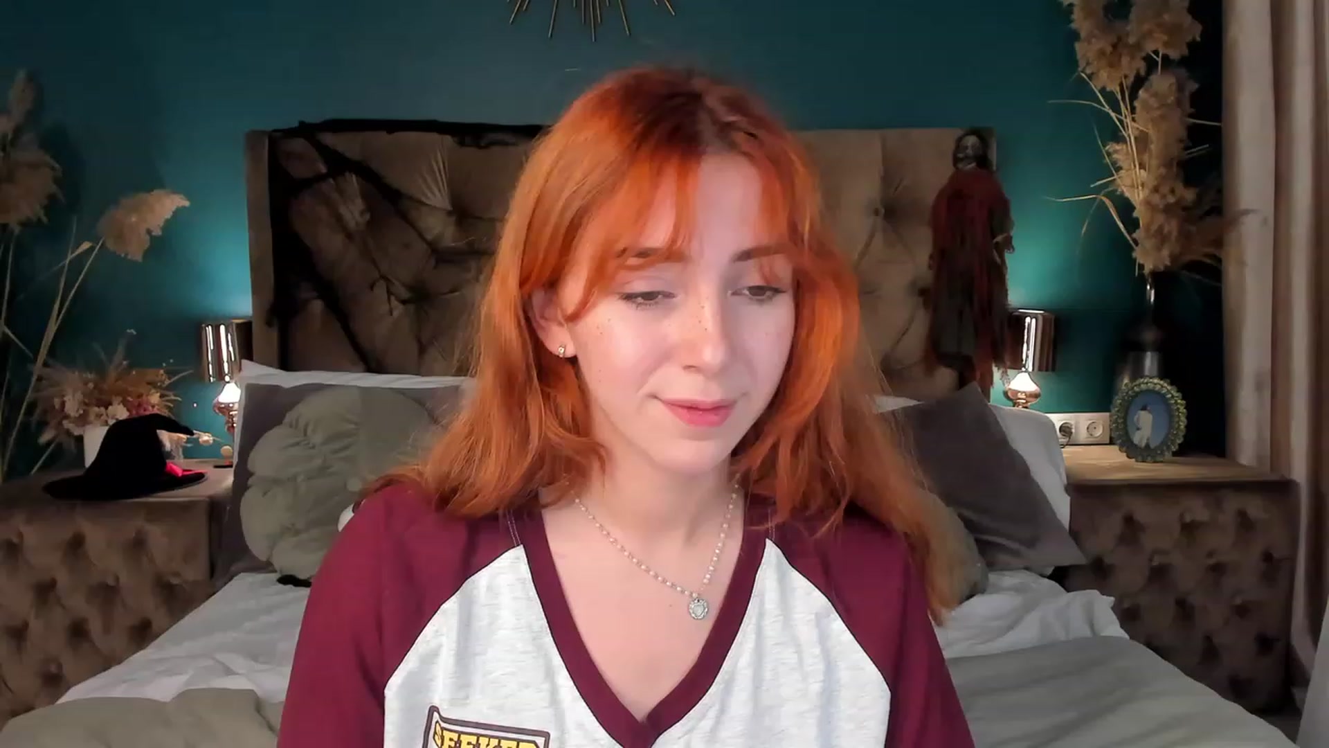 Gallery image thumbnail from ElsaYoung's myfreecams stream on, 10/29/2023, 08:59 image 3 of 20