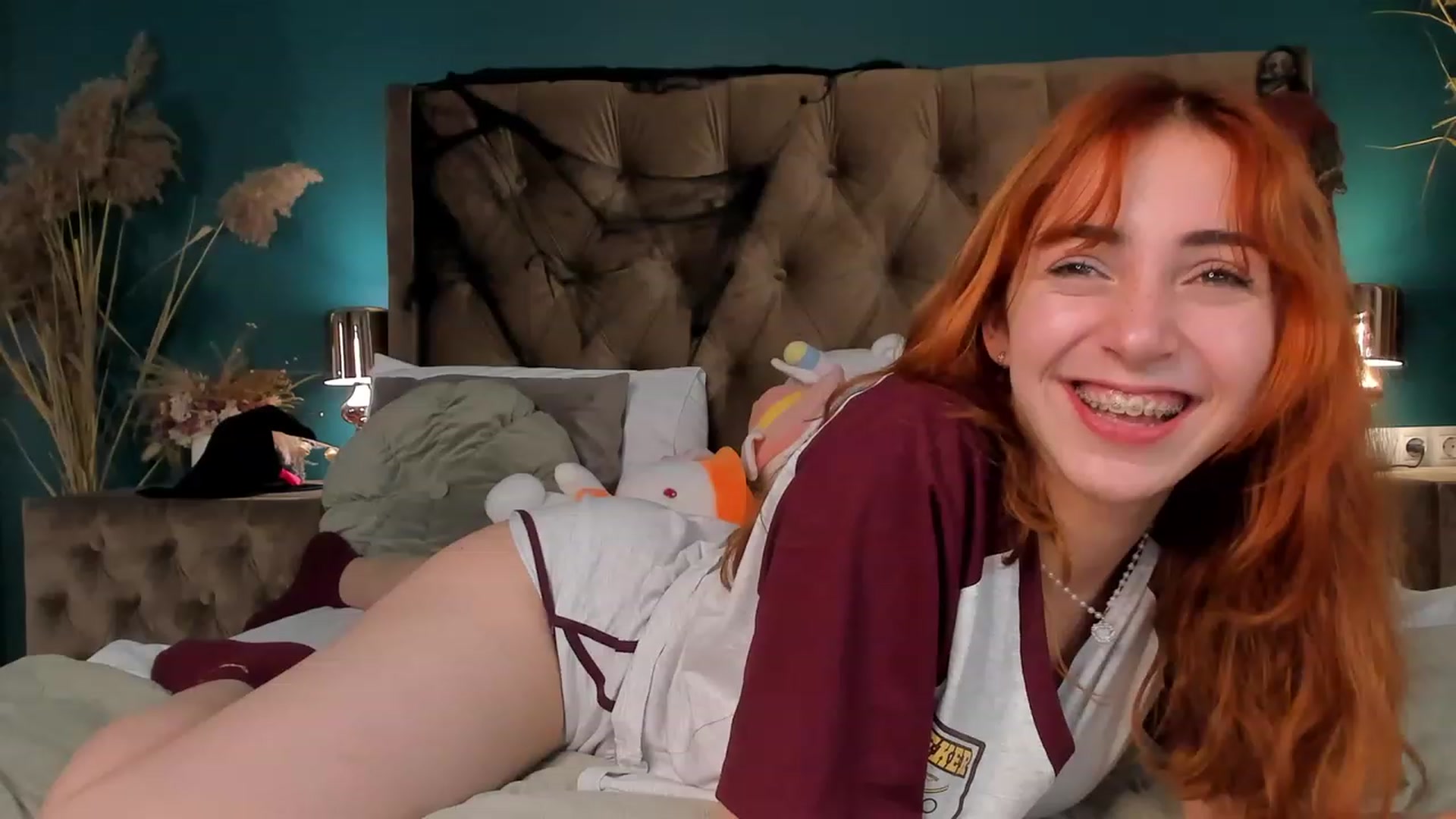 Gallery image thumbnail from ElsaYoung's myfreecams stream on, 10/29/2023, 11:57 image 10 of 20