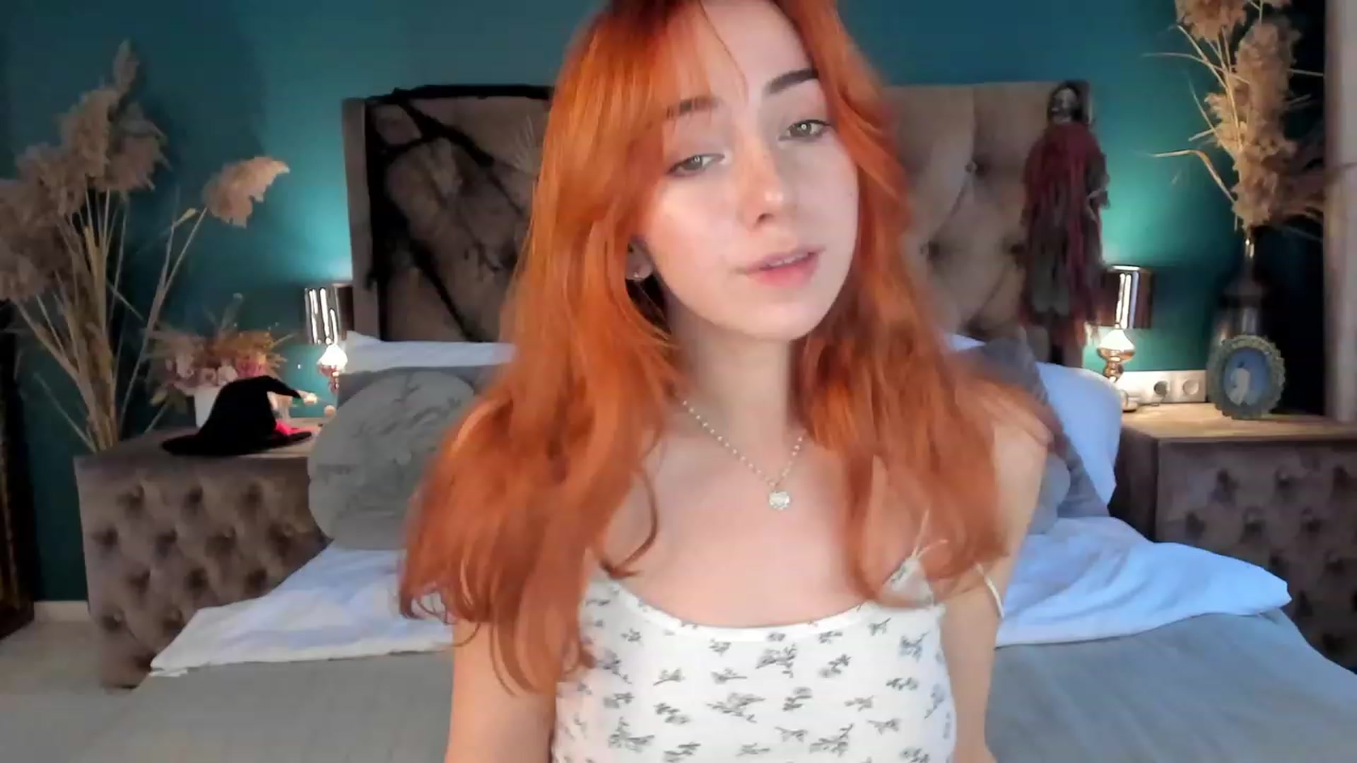 Gallery image thumbnail from ElsaYoung's myfreecams stream on, 11/01/2023, 13:52 image 4 of 20