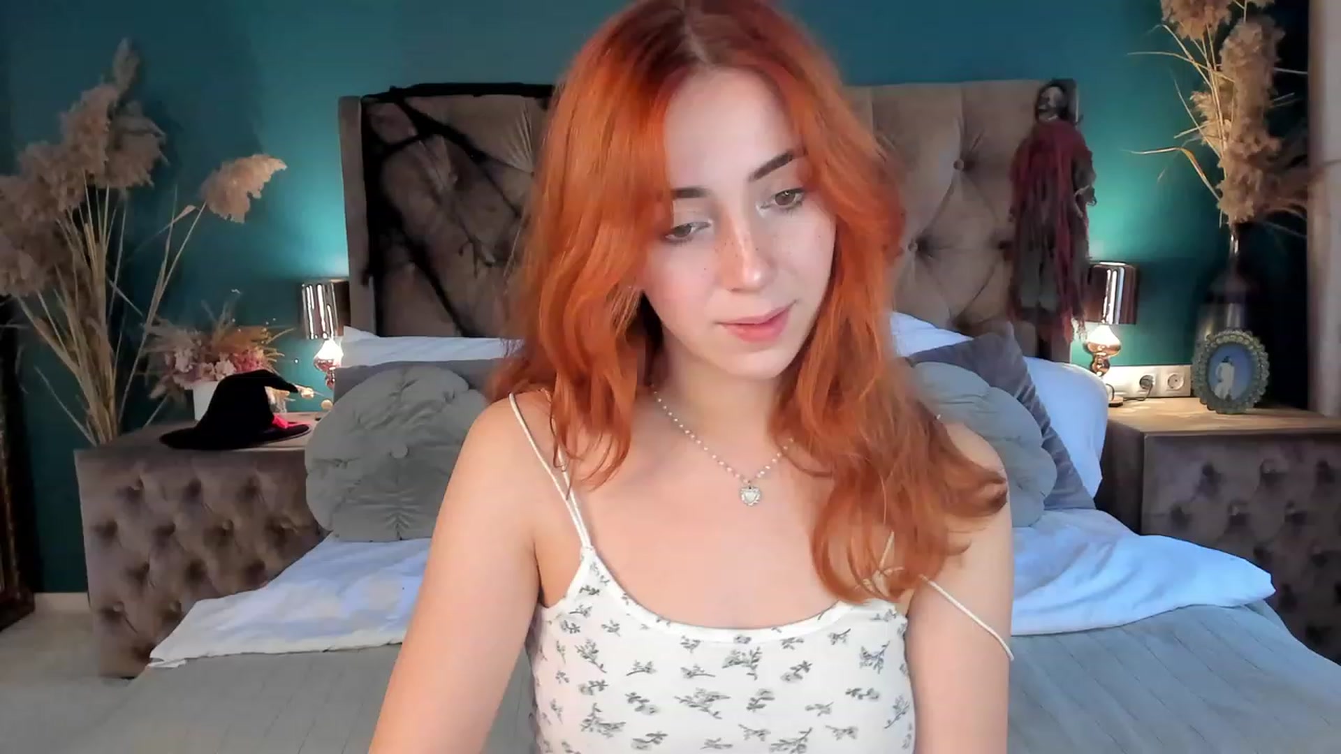 Gallery image thumbnail from ElsaYoung's myfreecams stream on, 11/01/2023, 13:52 image 3 of 20