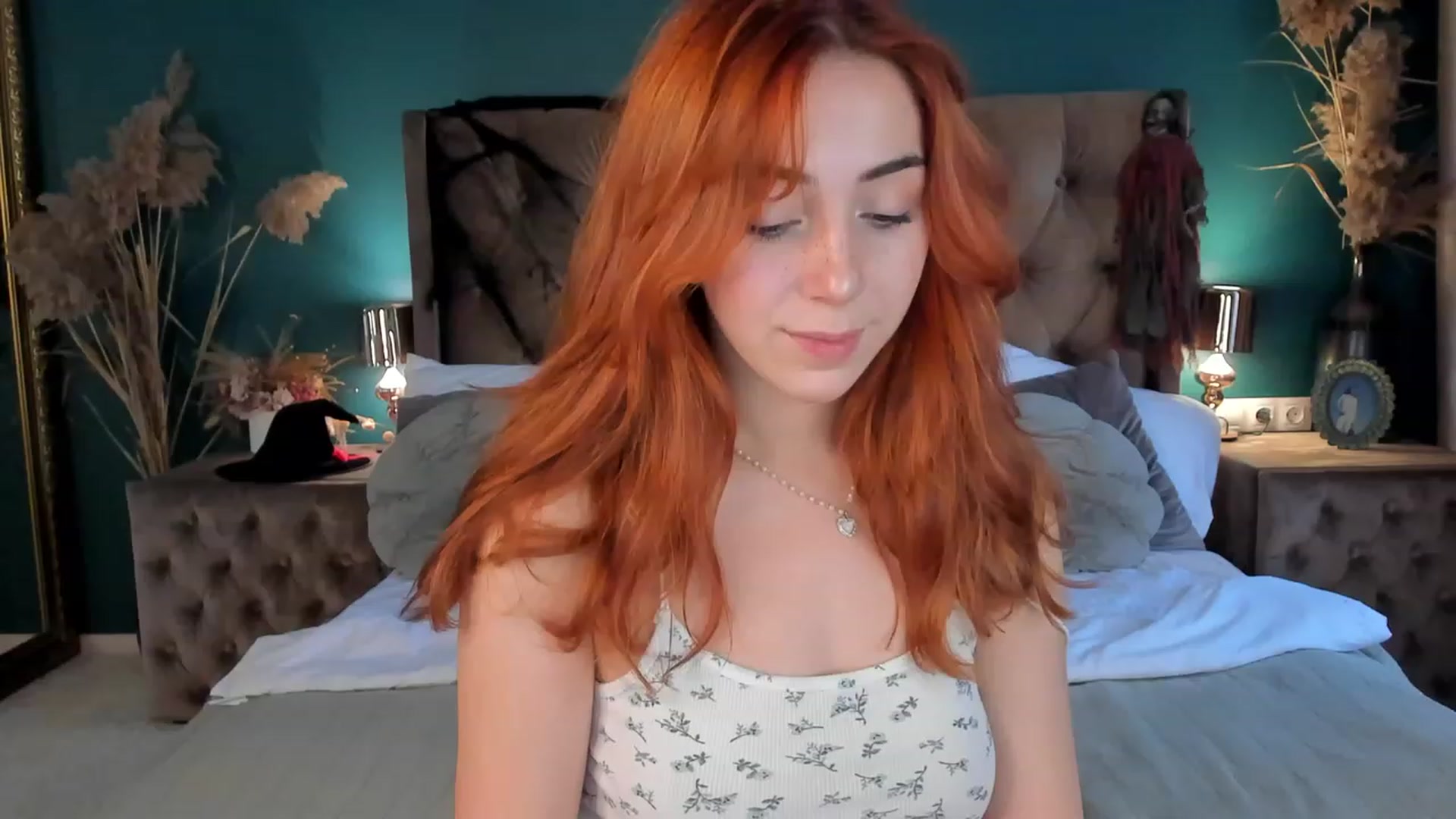 Gallery image thumbnail from ElsaYoung's myfreecams stream on, 11/01/2023, 13:52 image 1 of 20