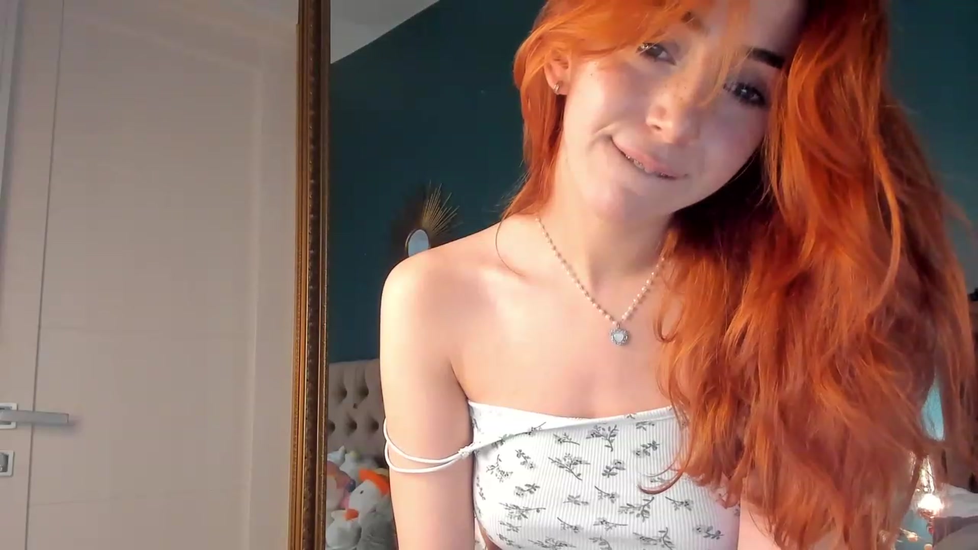 Gallery image thumbnail from ElsaYoung's myfreecams stream on, 11/01/2023, 14:41 image 17 of 20
