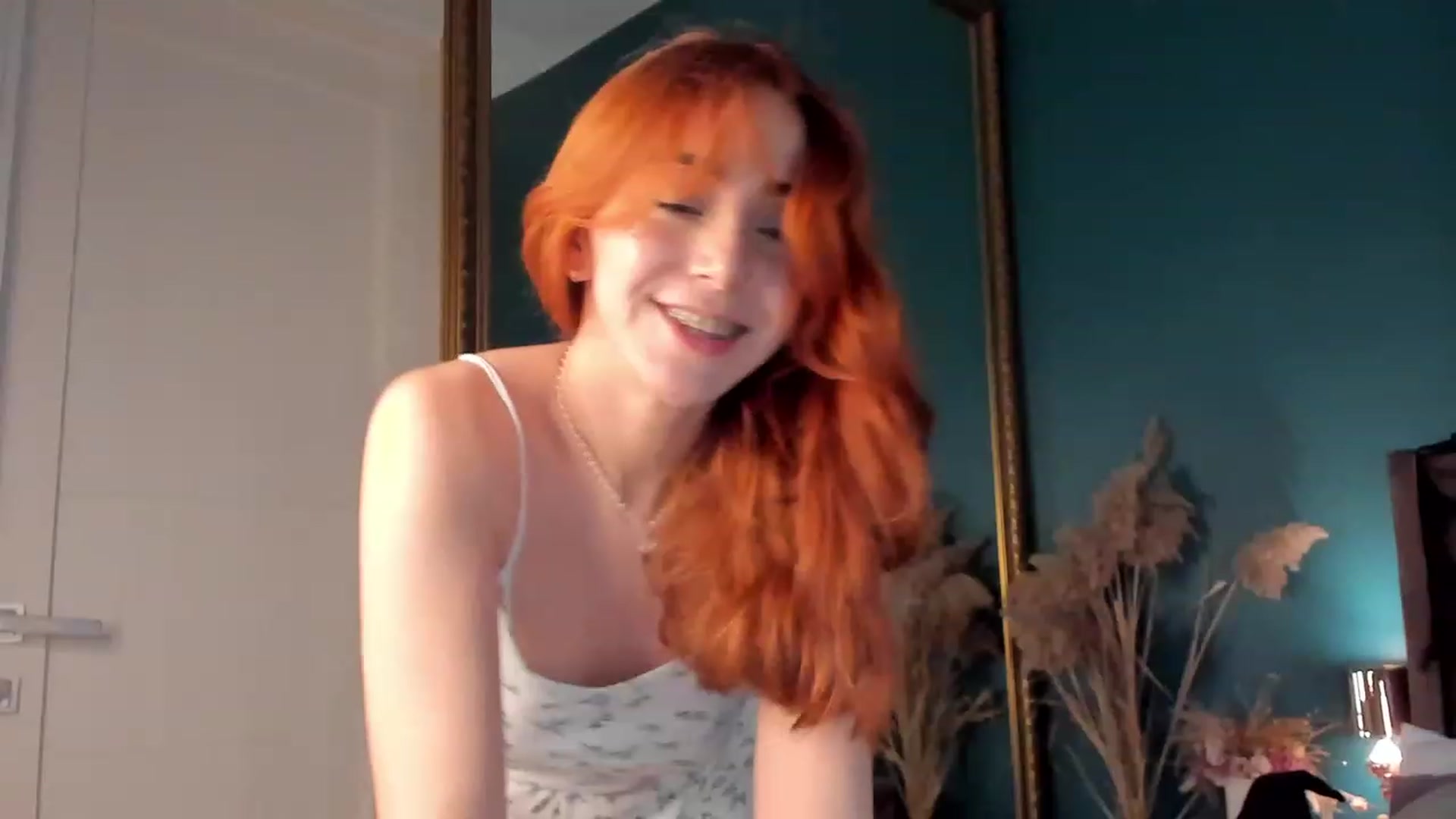 Gallery image thumbnail from ElsaYoung's myfreecams stream on, 11/01/2023, 14:41 image 10 of 20