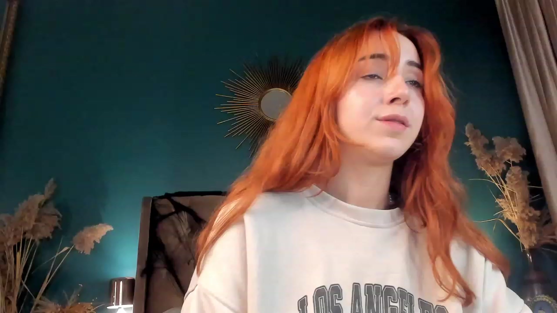 Gallery image thumbnail from ElsaYoung's myfreecams stream on, 11/01/2023, 20:17 image 17 of 20
