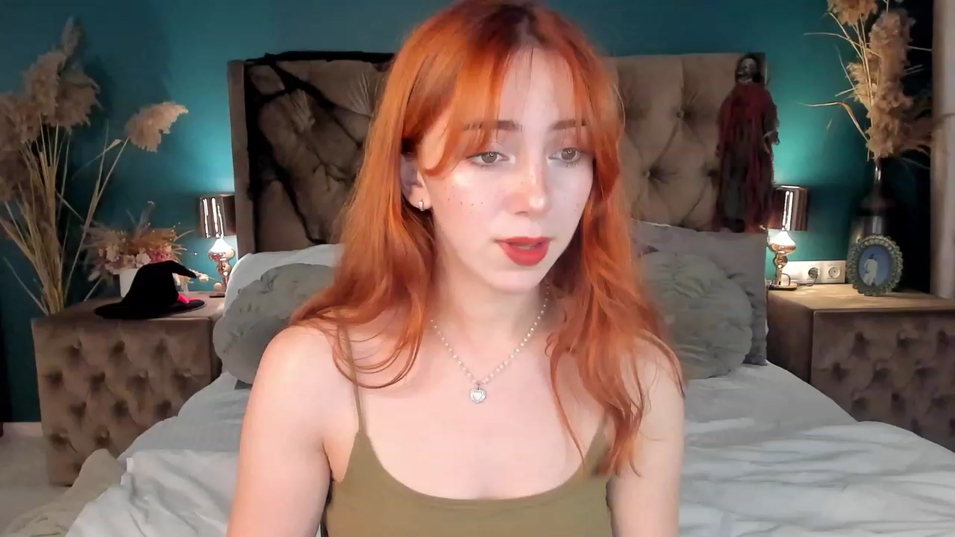 Gallery image thumbnail from ElsaYoung's myfreecams stream on, 11/02/2023, 13:45 image 6 of 20